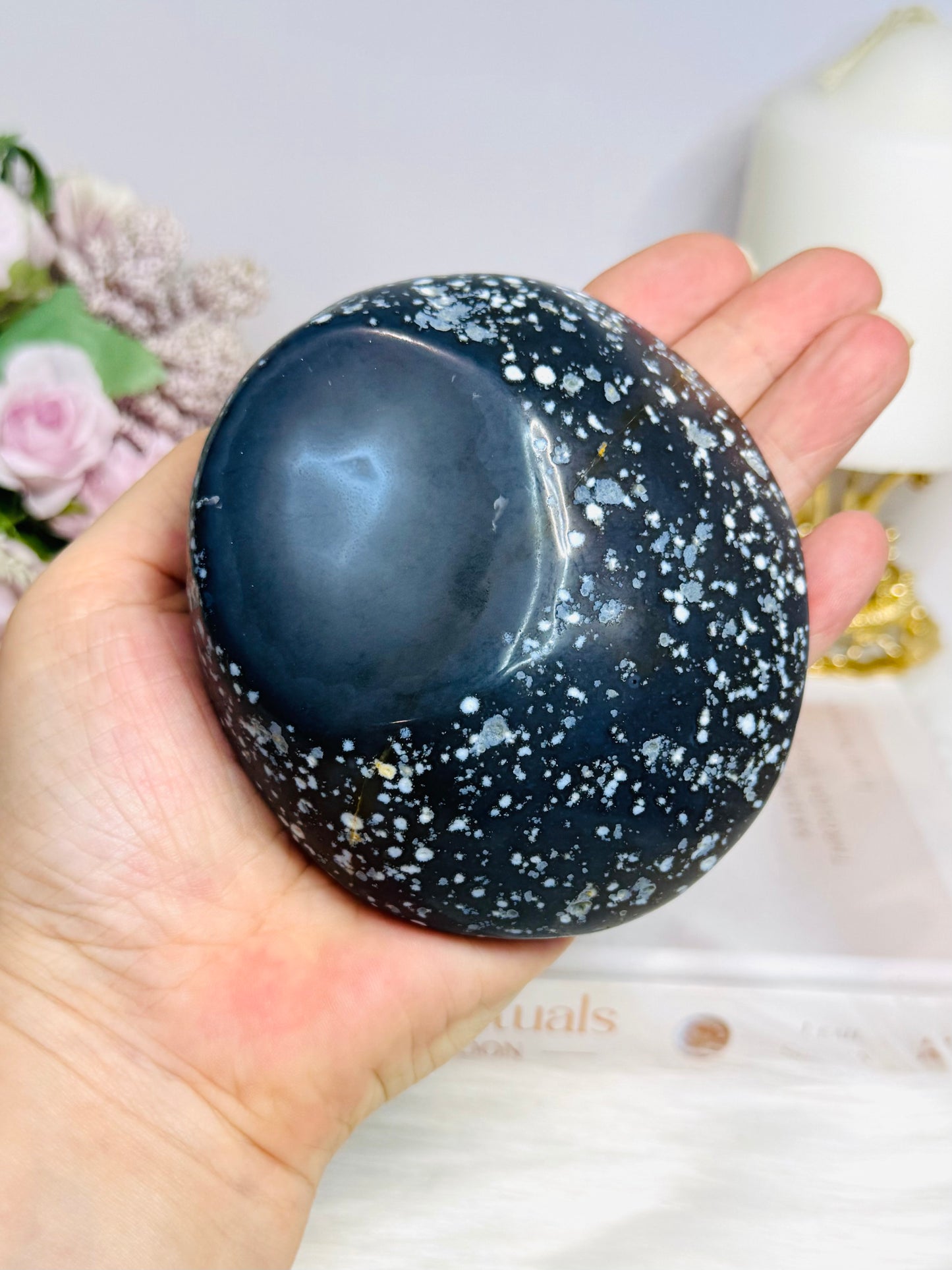 Agate Carved Bowl 9.5cm 318g