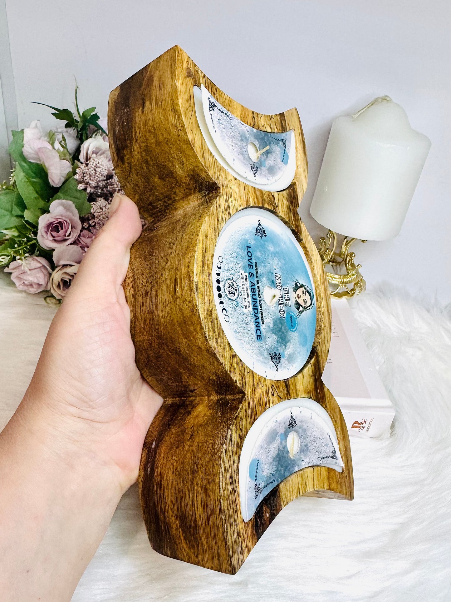 Full Moon ~ Love & Abundance Candle - Vanilla 22cm x 10cm