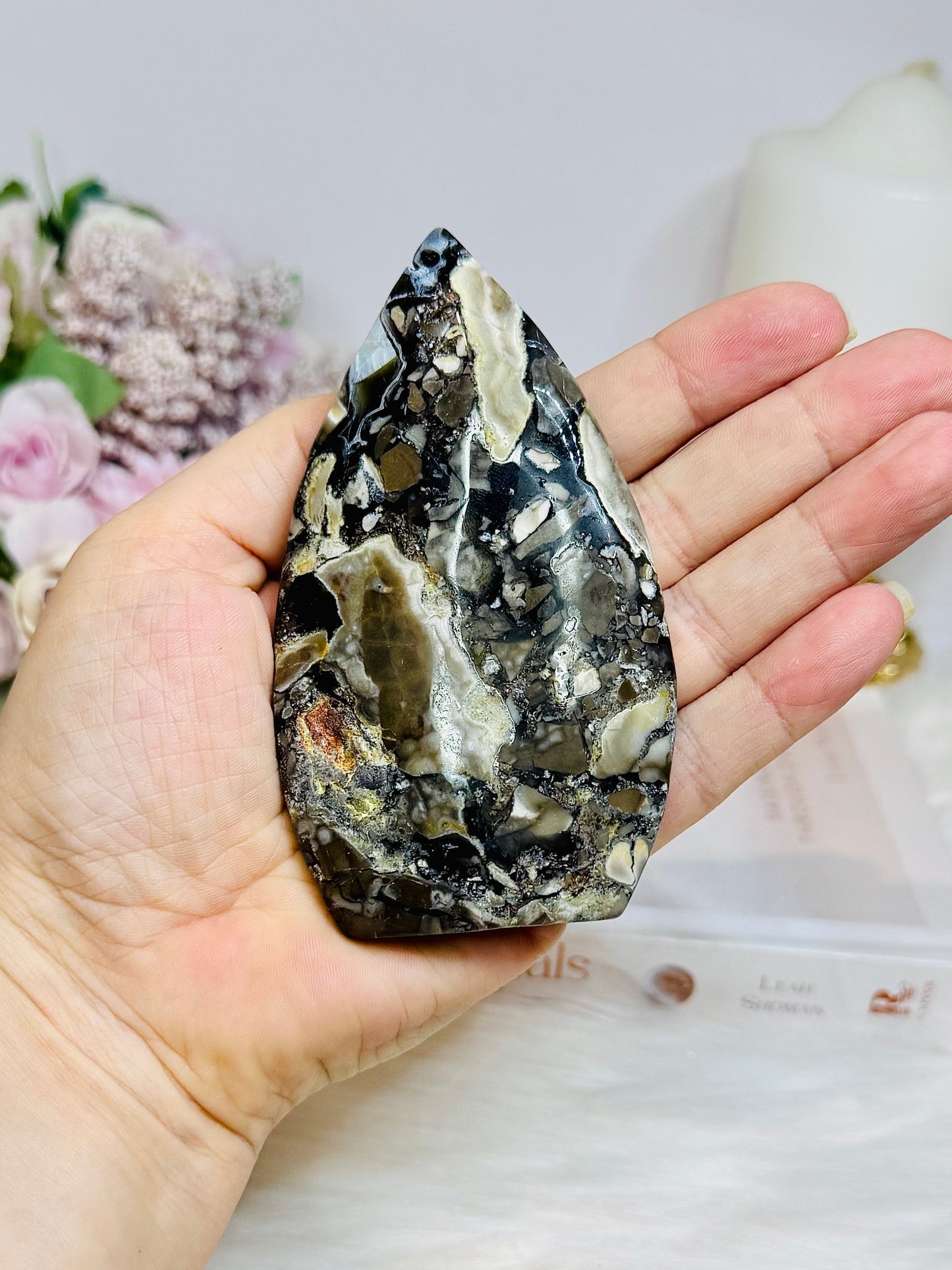 Volcano Agate (UV Reactive) Flame 10.5cm