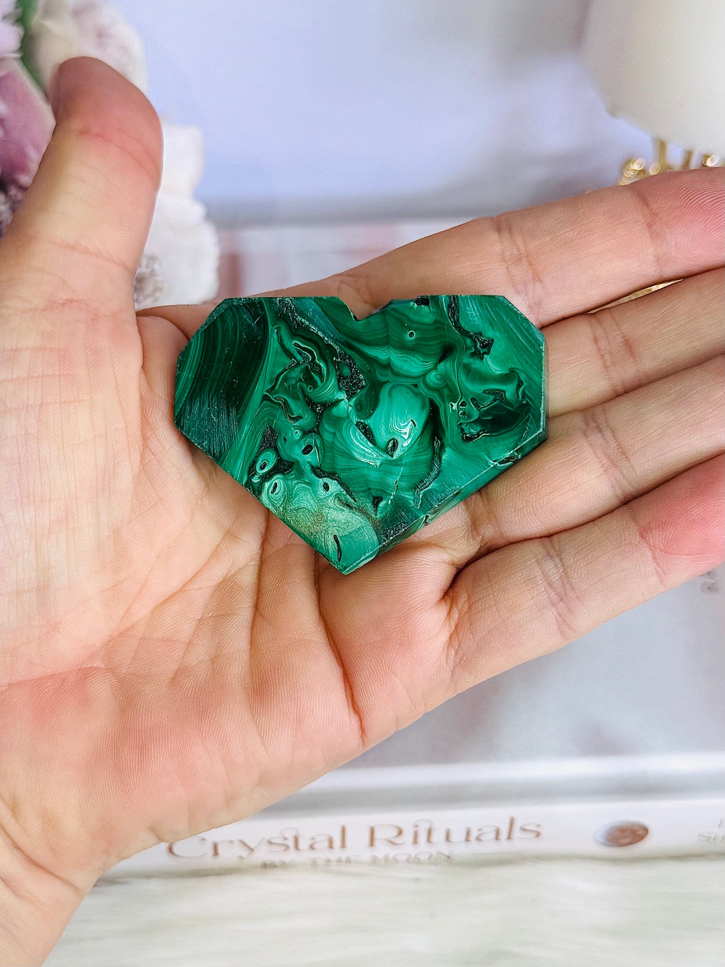 Beautiful Natural Malachite Carved Heart From Congo 6cm