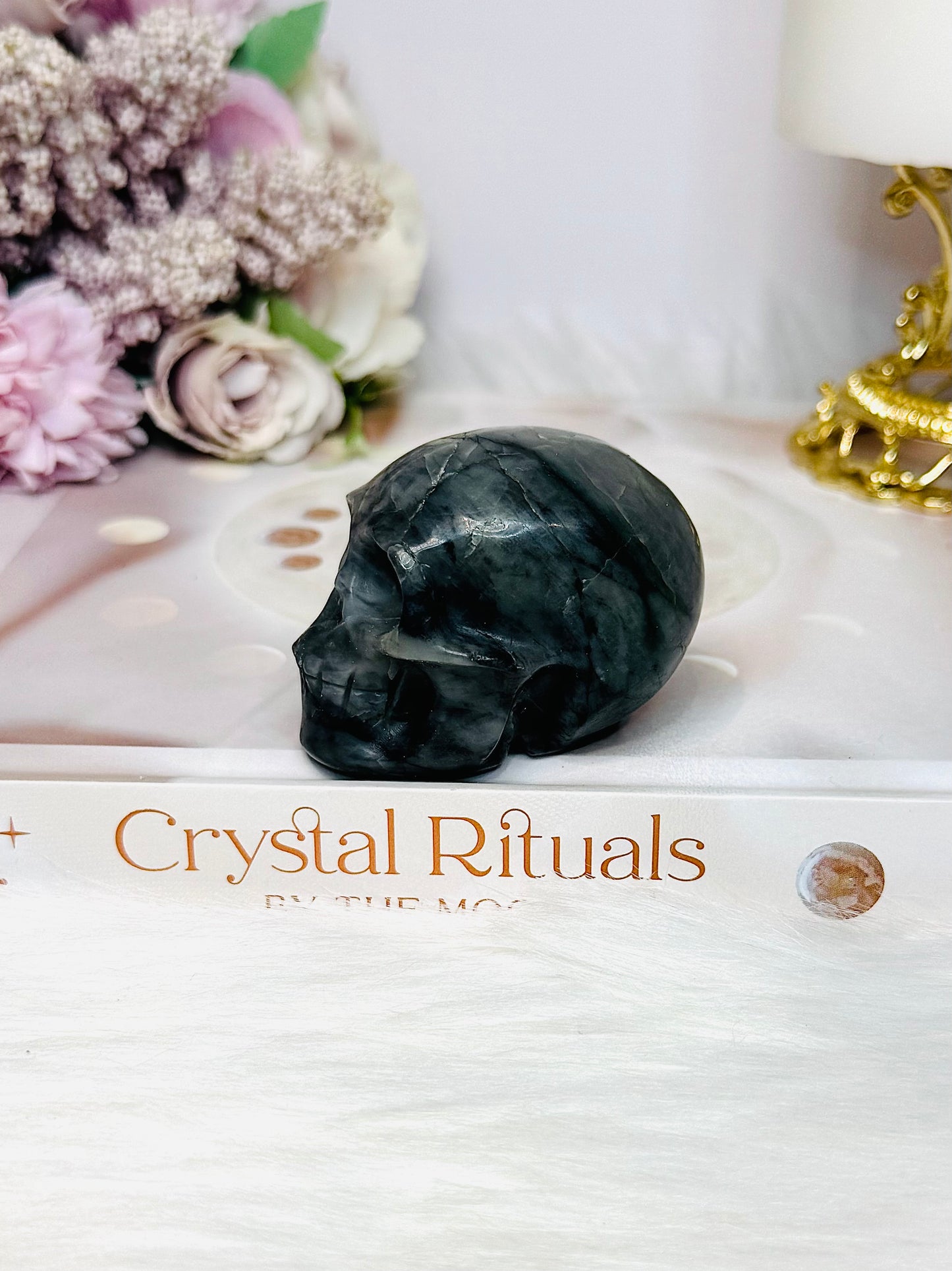 Agate Carved Skull 5.5cm