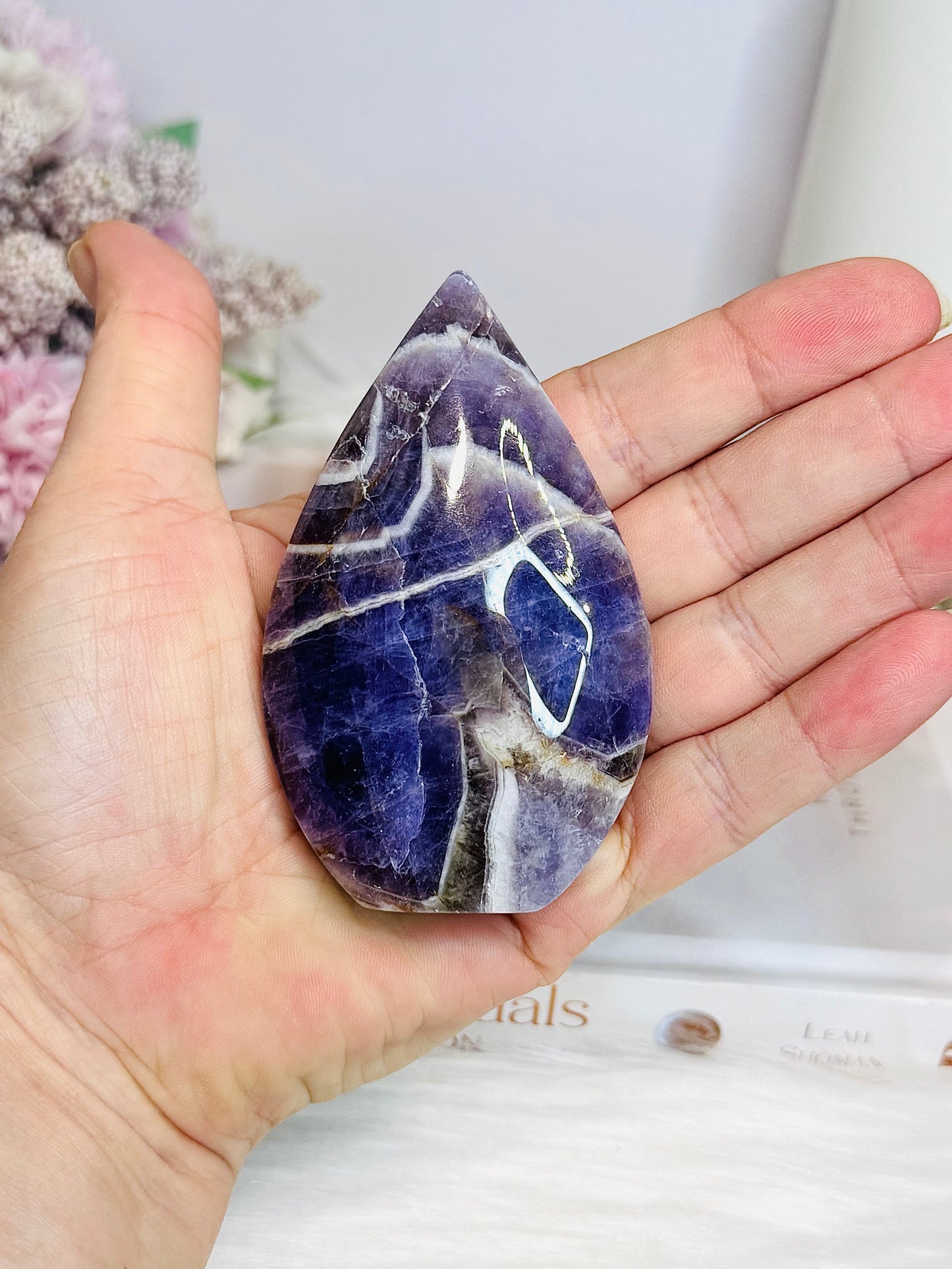 Chevron | Dream Amethyst Flame | Freeform 9cm