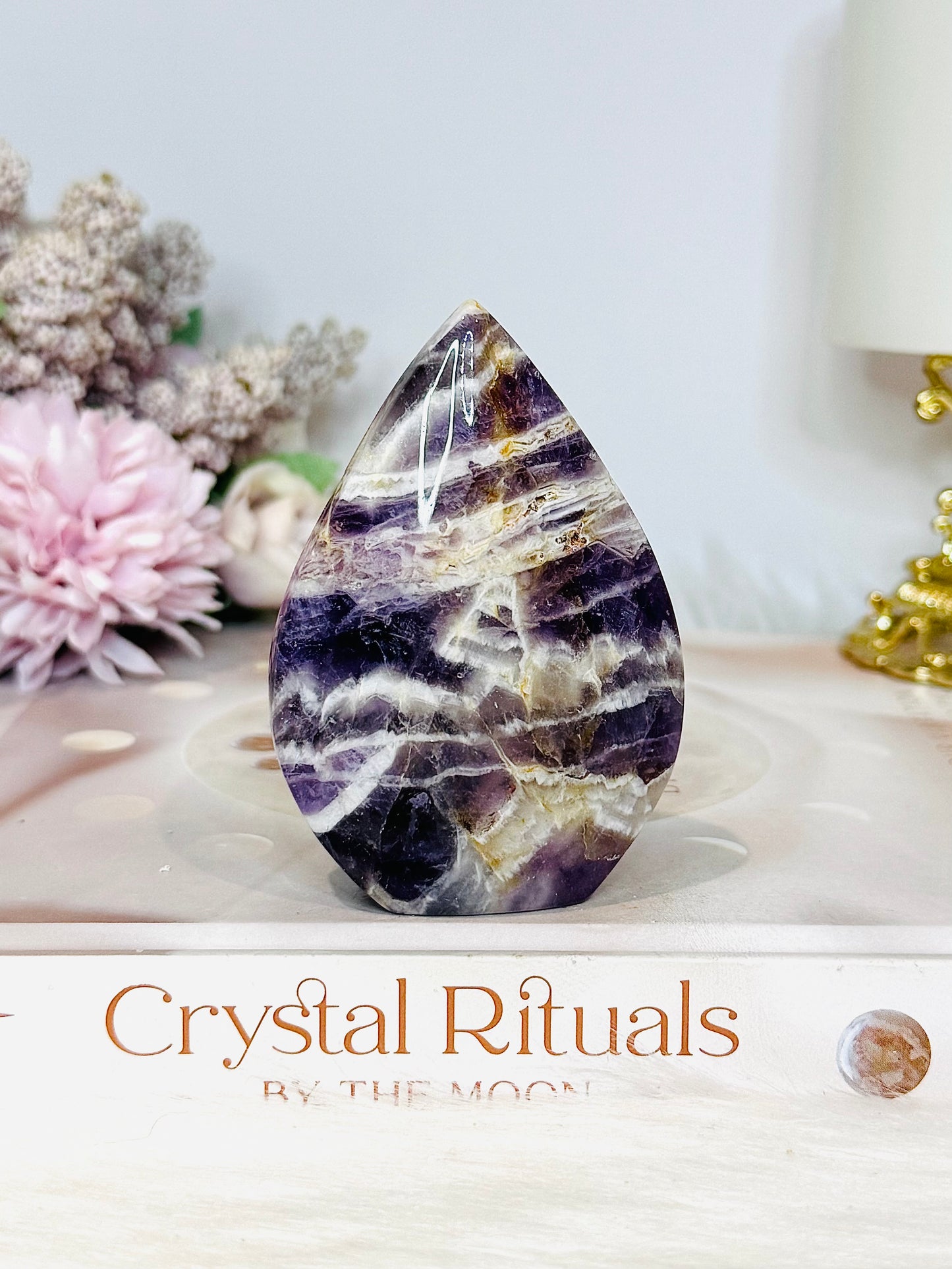 Chevron | Dream Amethyst Flame | Freeform 8cm