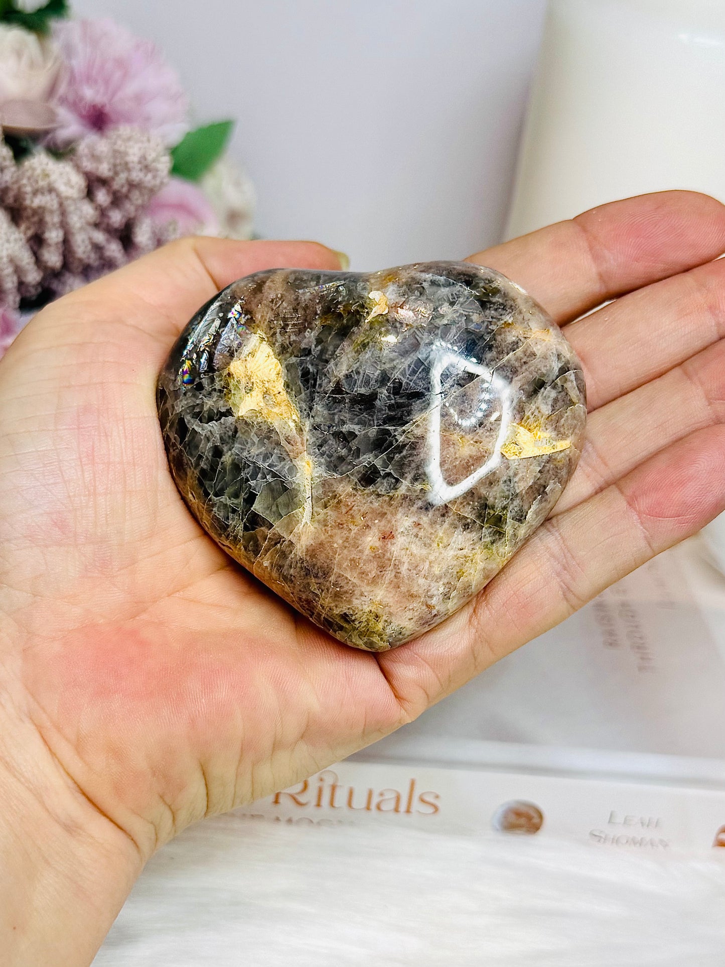 Black Moonstone Puffy Heart 201g