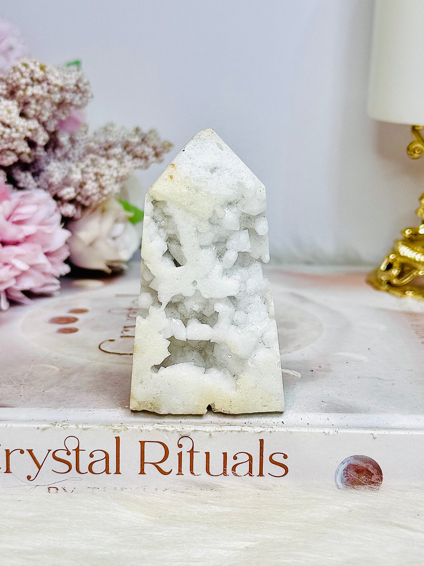 Druzy White Agate Tower 7cm