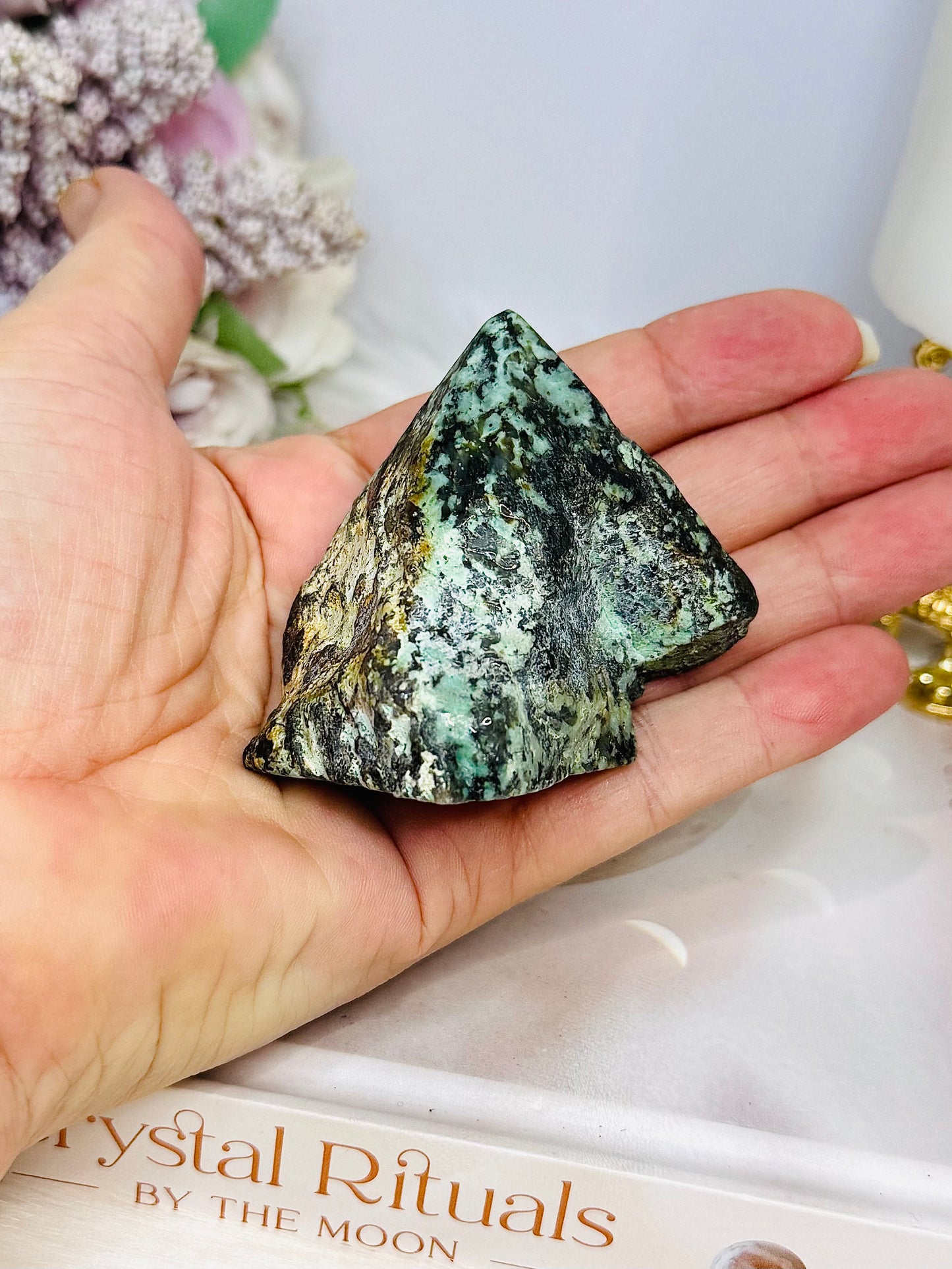 African Turquoise Polished Point 121g
