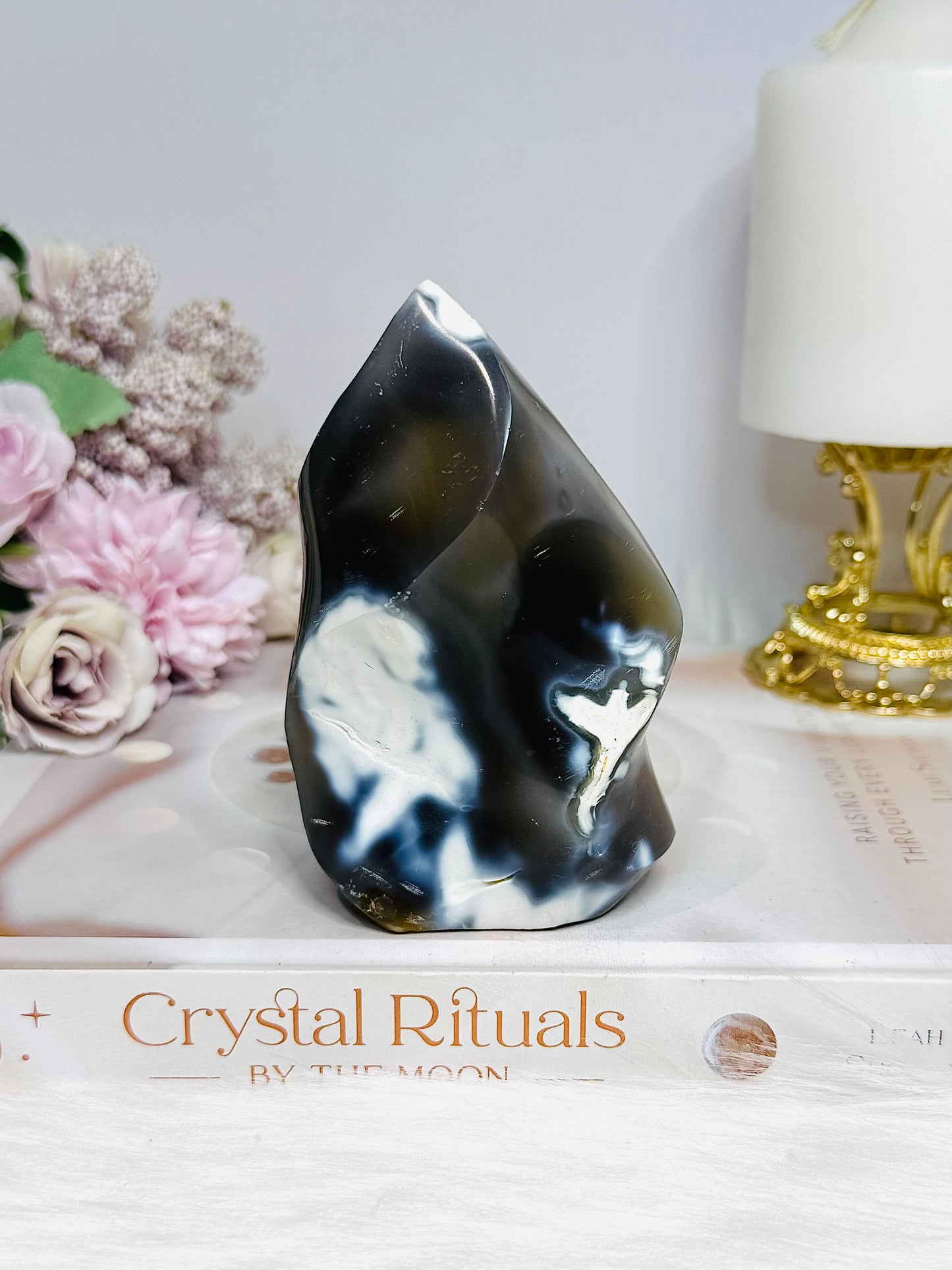 Orca Agate Carved Flame 10cm 375g