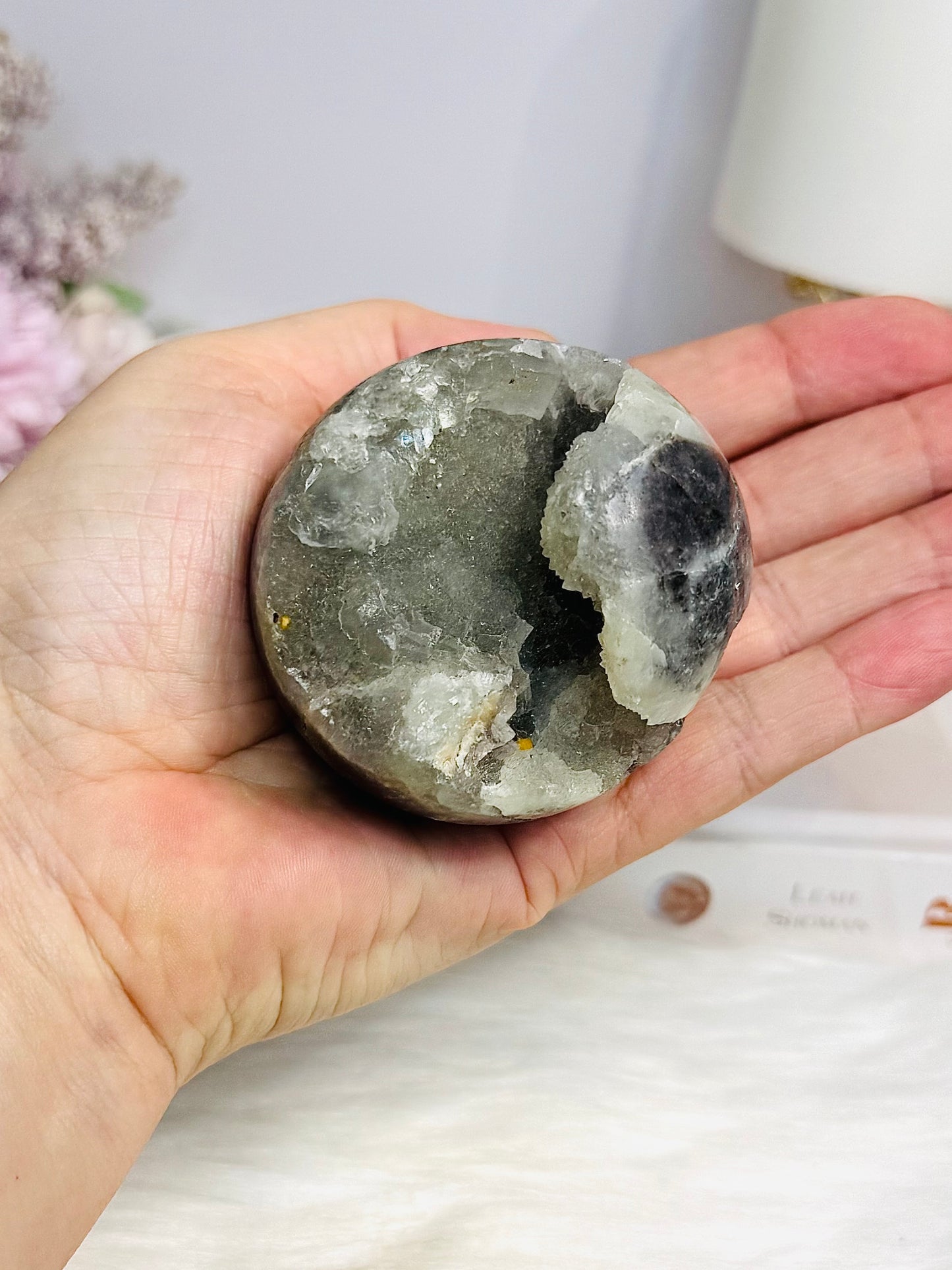 Druzy Agate Sphere on Stand 228g