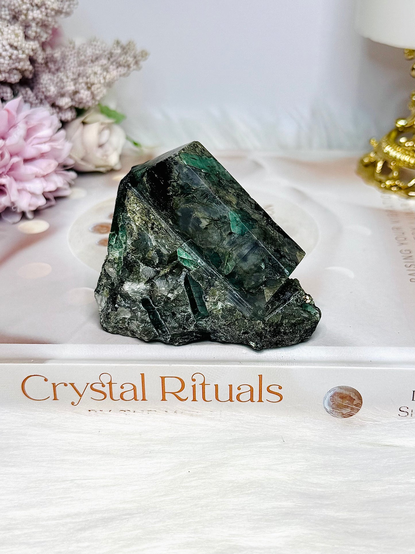 Natural Green Emerald on Matrix Specimen 7cm 158g