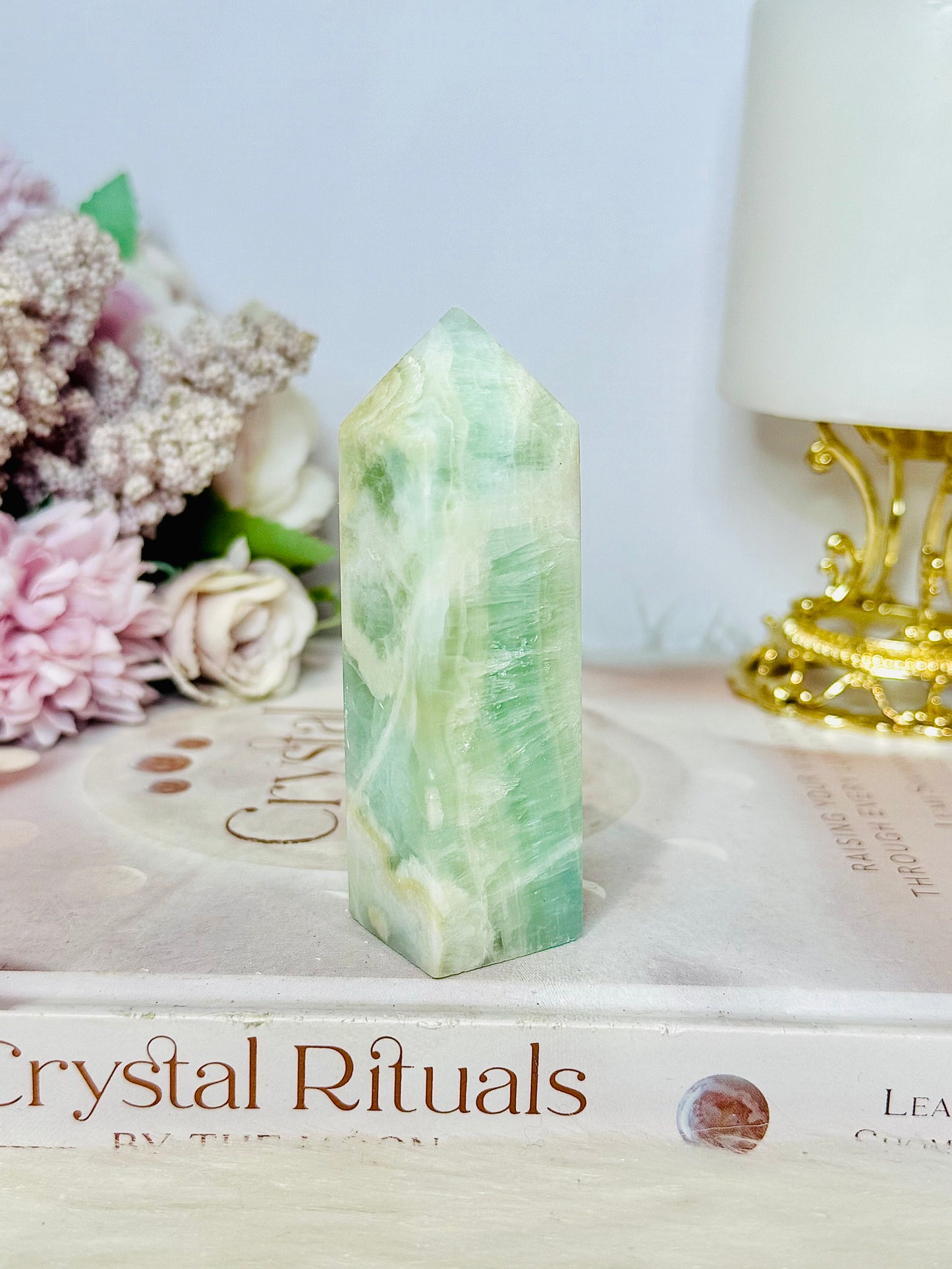 Pistachio Calcite Tower 8.5cm