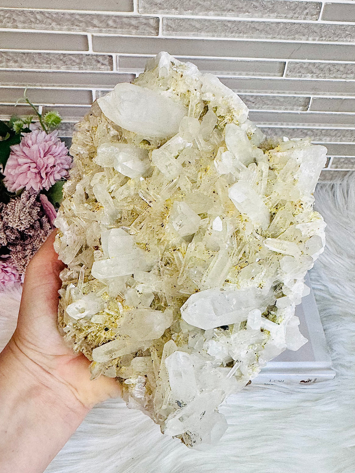 Huge Clear Quartz Specimen with Natural Inclusions 2.26KG 20cm