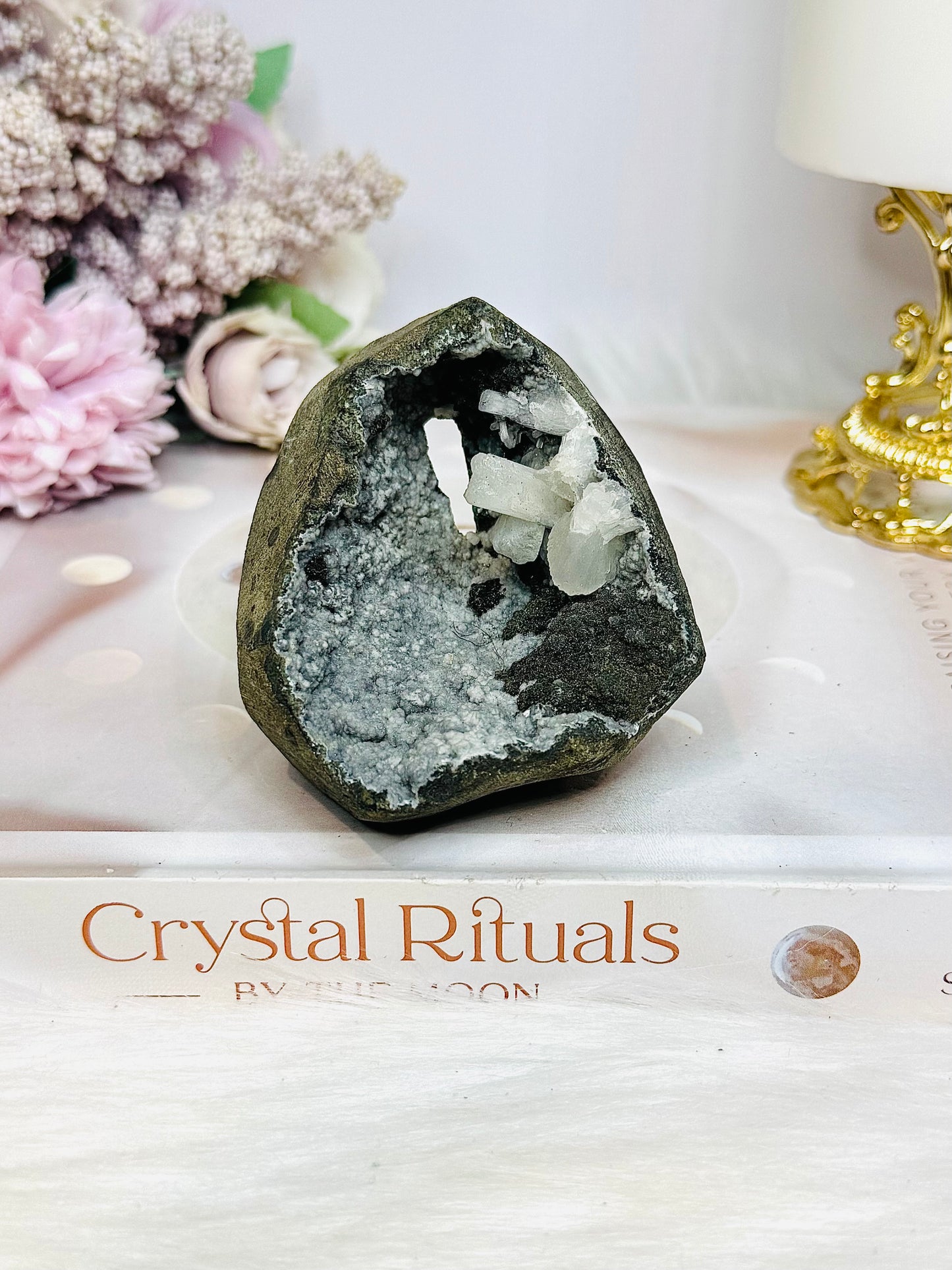 Natural Calcite Cave 149g