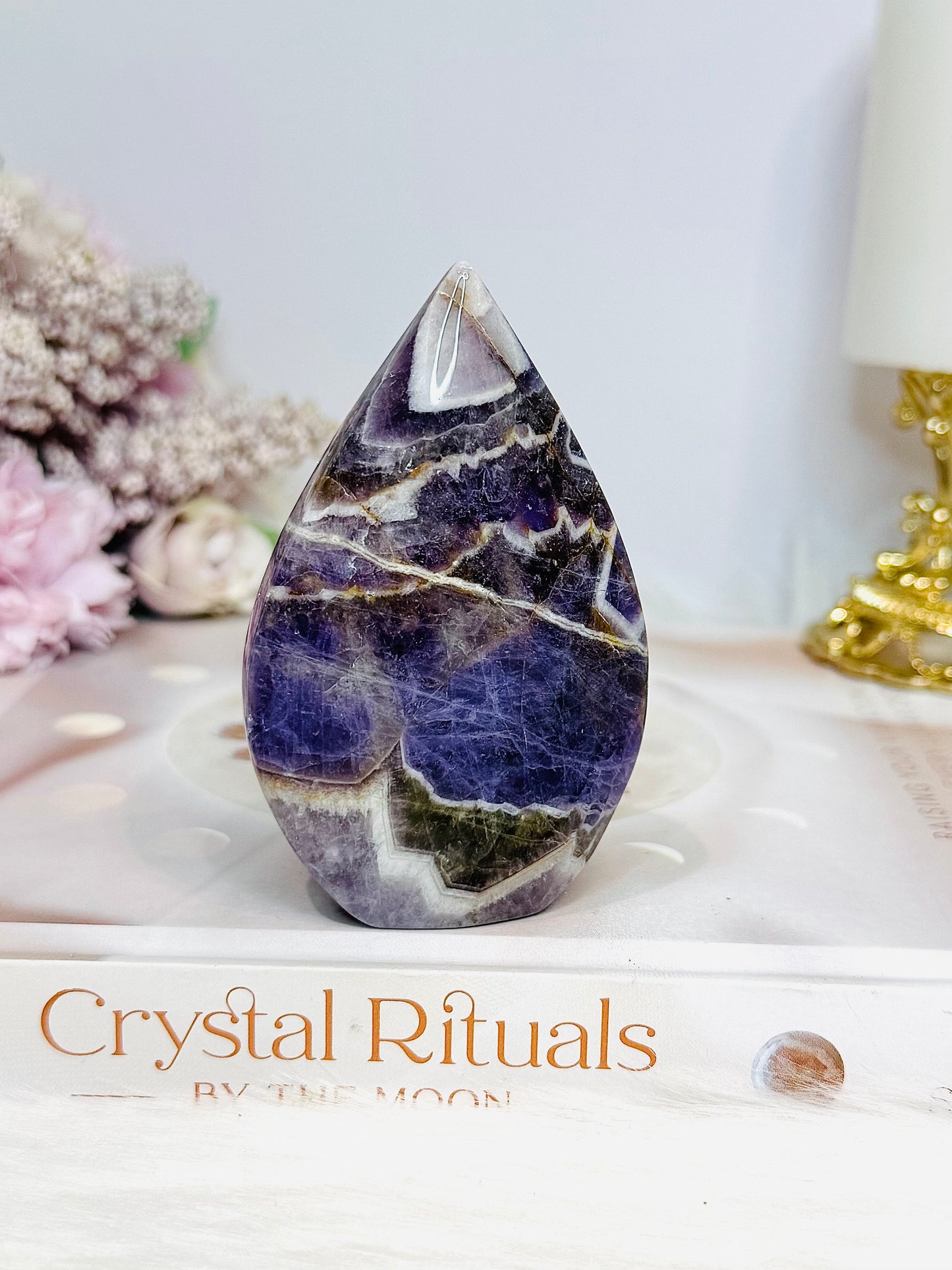 Chevron | Dream Amethyst Flame | Freeform 9cm