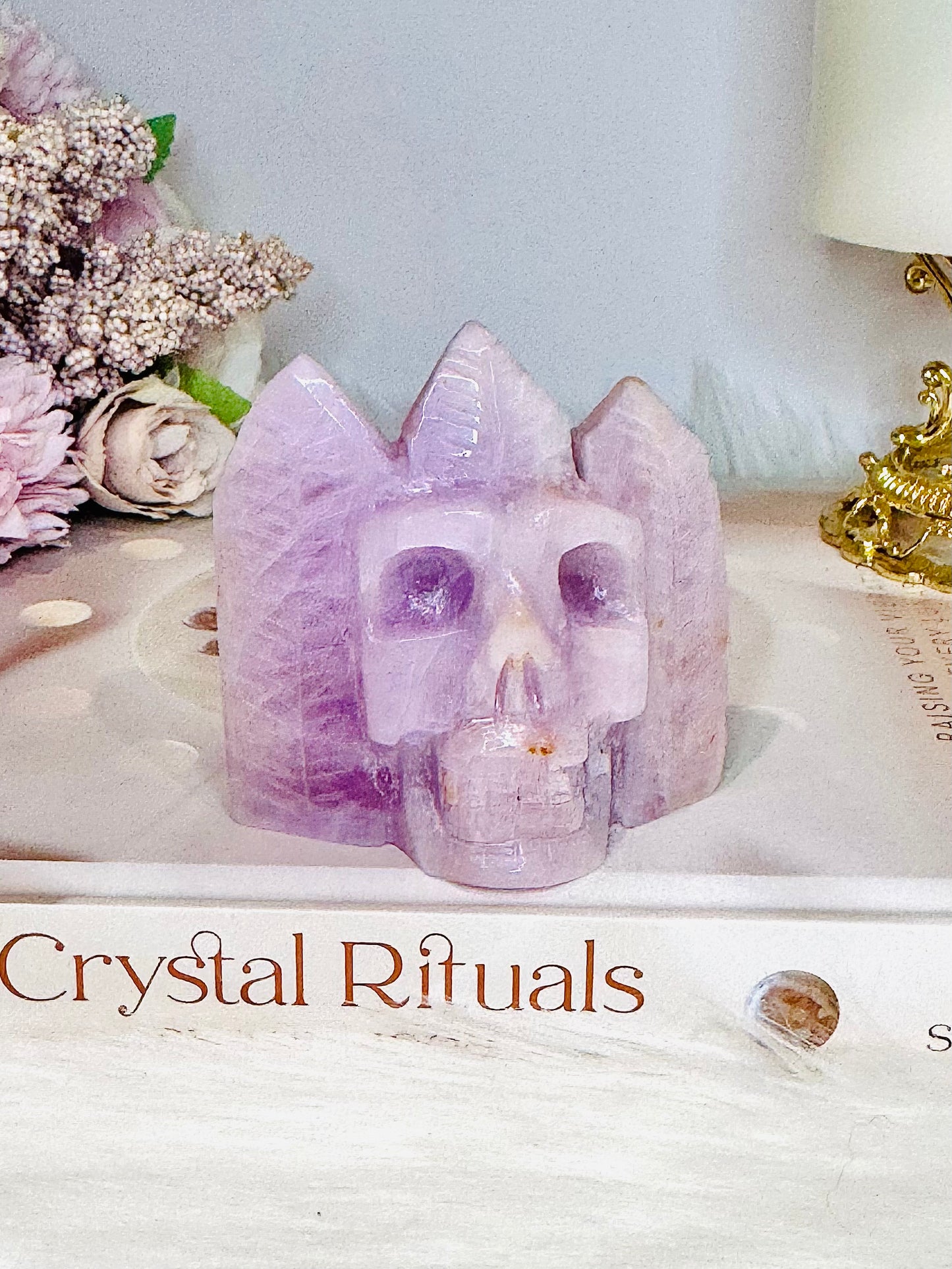 Kunzite Carved Indian Skull 6cm 145g