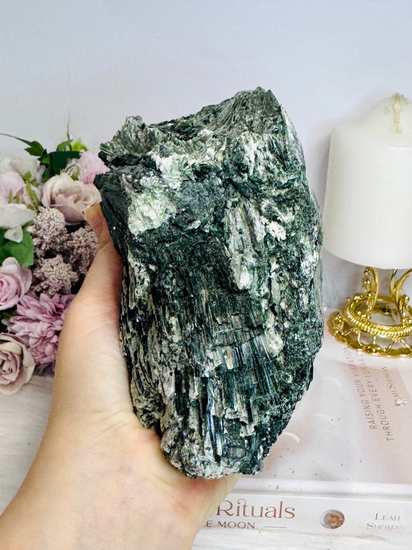 Huge Natural Green Tourmaline Specimen 17.5cm 1.3KG