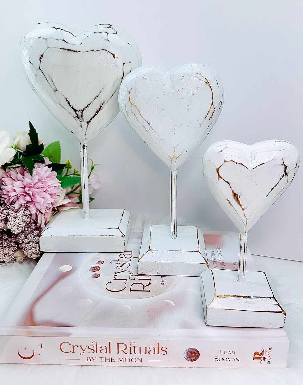 Set of 3 White Wash Wooden Hearts On Stands 22cm, 18cm, 12cm