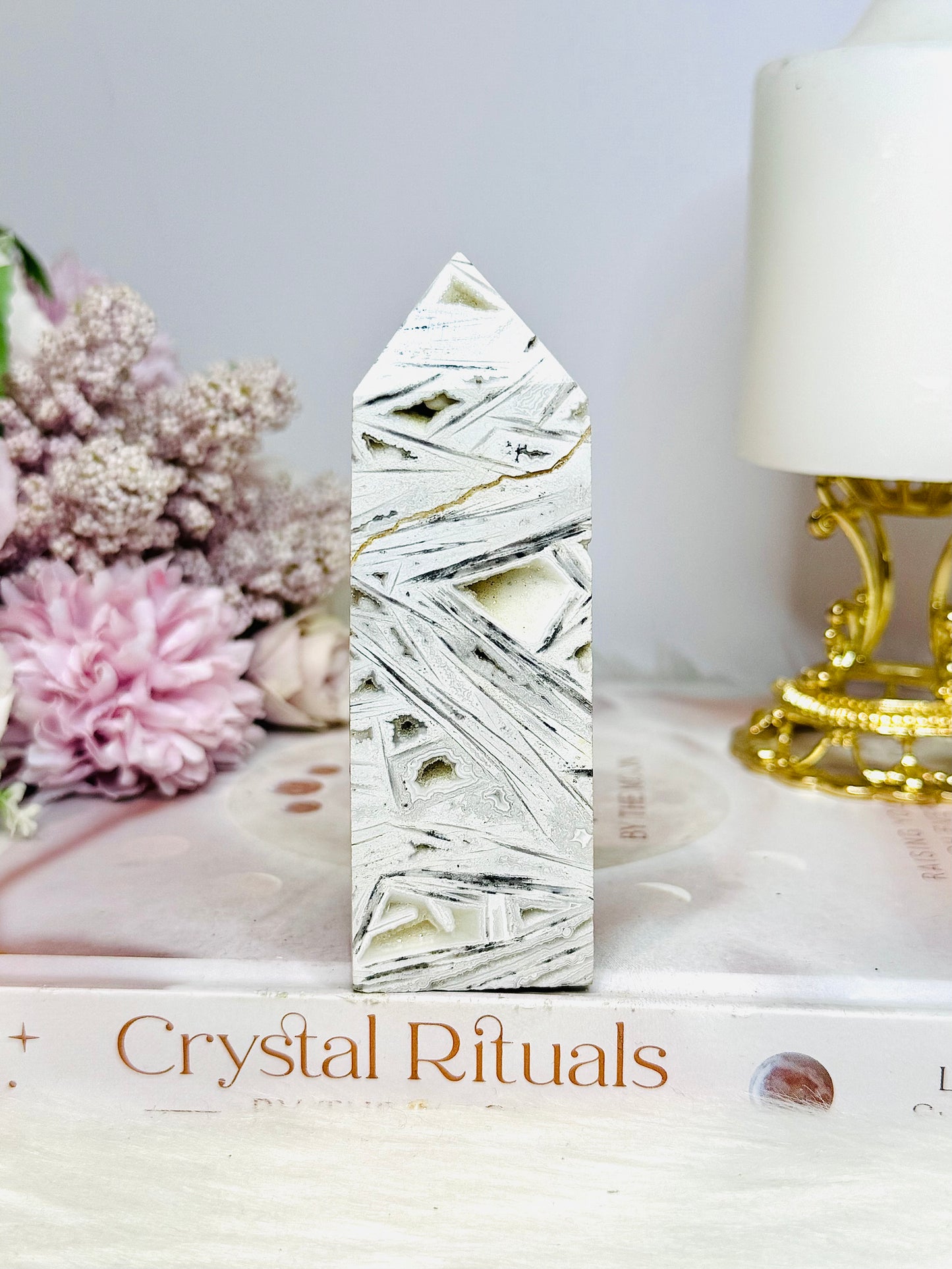 White Crazy Lace Agate Tower 10cm