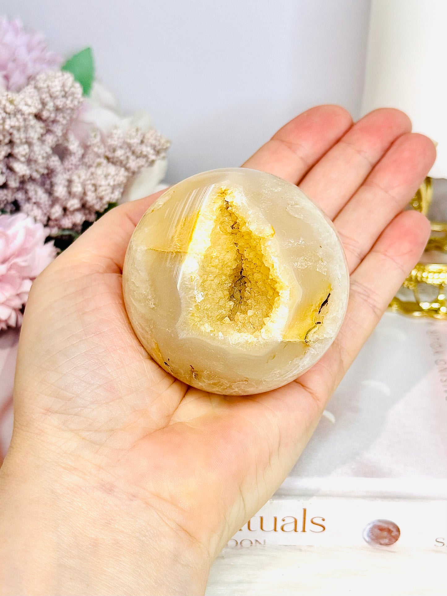 Druzy Agate Sphere on Stand 320g