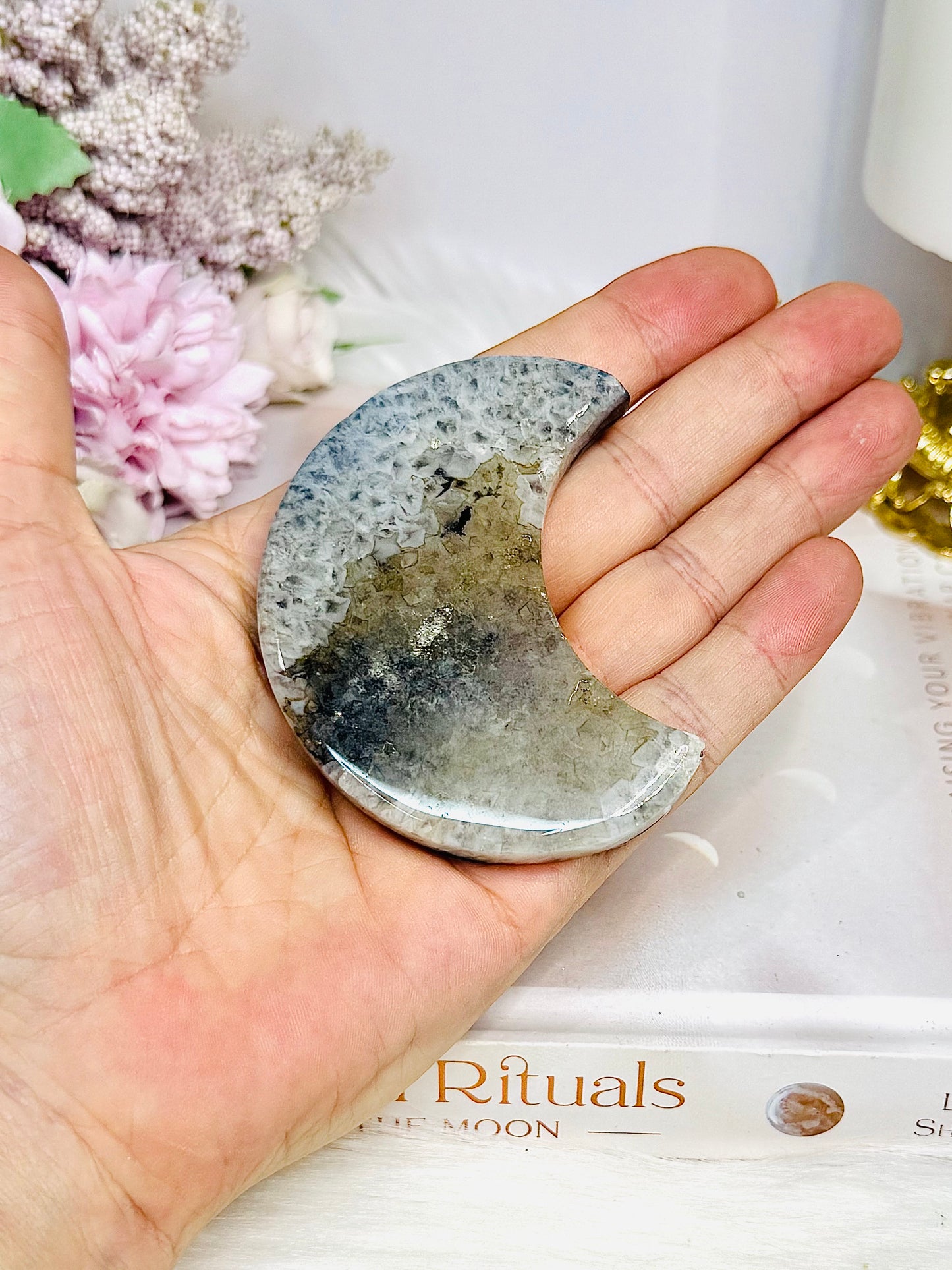 Black Agate Moon 7cm
