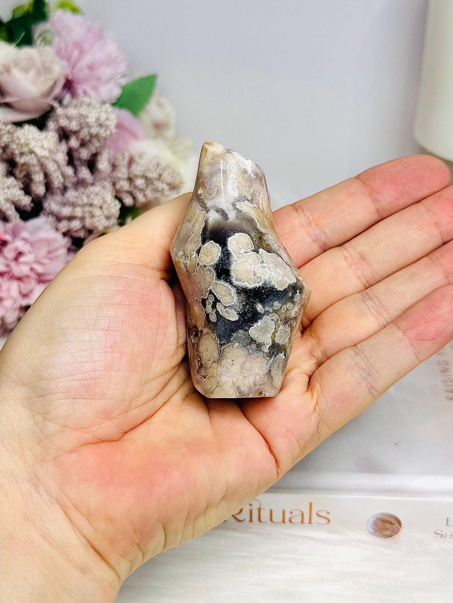 Flower Agate Carved Flame 7cm