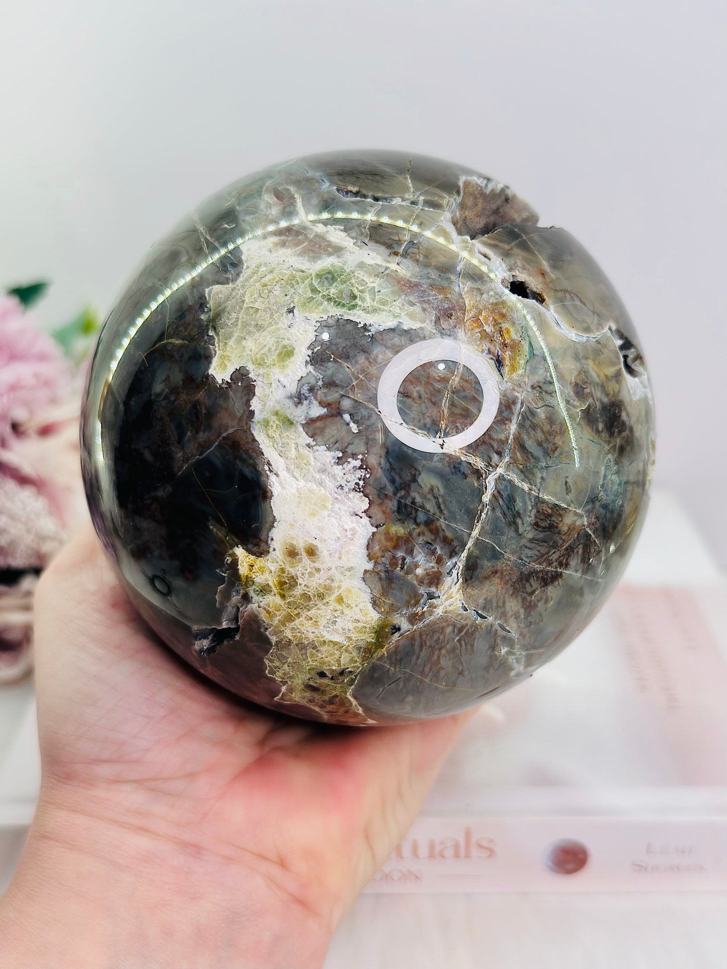 ⚜️ SALE ⚜️ Huge 1.63KG Naturally Occuring Volcanic Druzy Agate Sphere (UV Reactive)On Stand