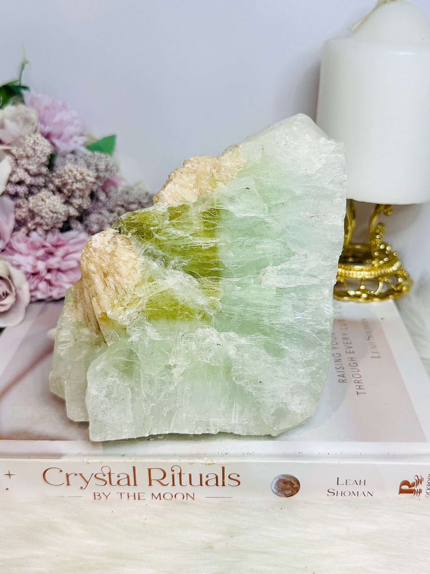 Large Pistachio Calcite Natural Specimen Freeform 11cm 1.15KG