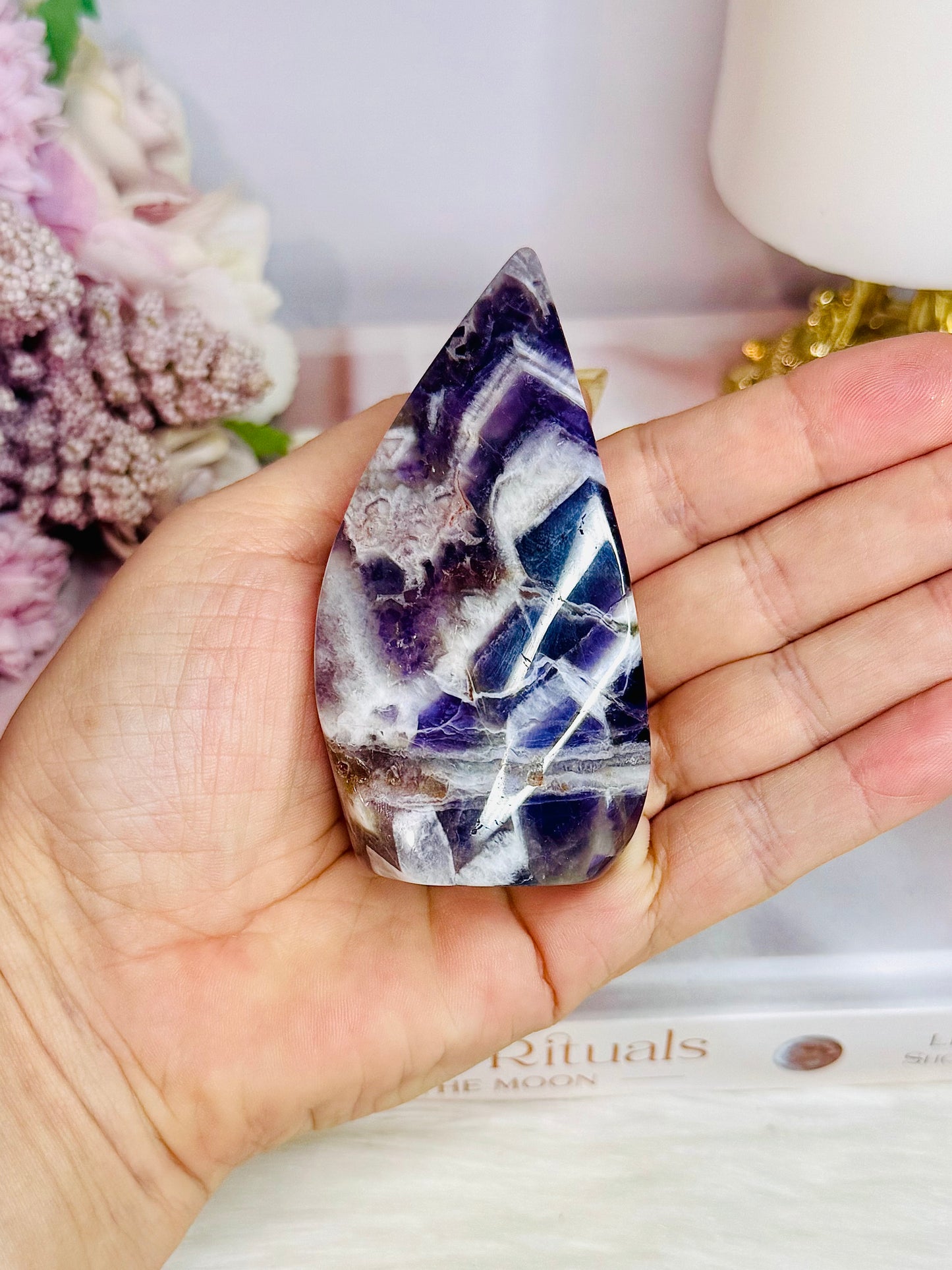 Beautifully Carved Chevron | Dream Amethyst Flame 8.5cm