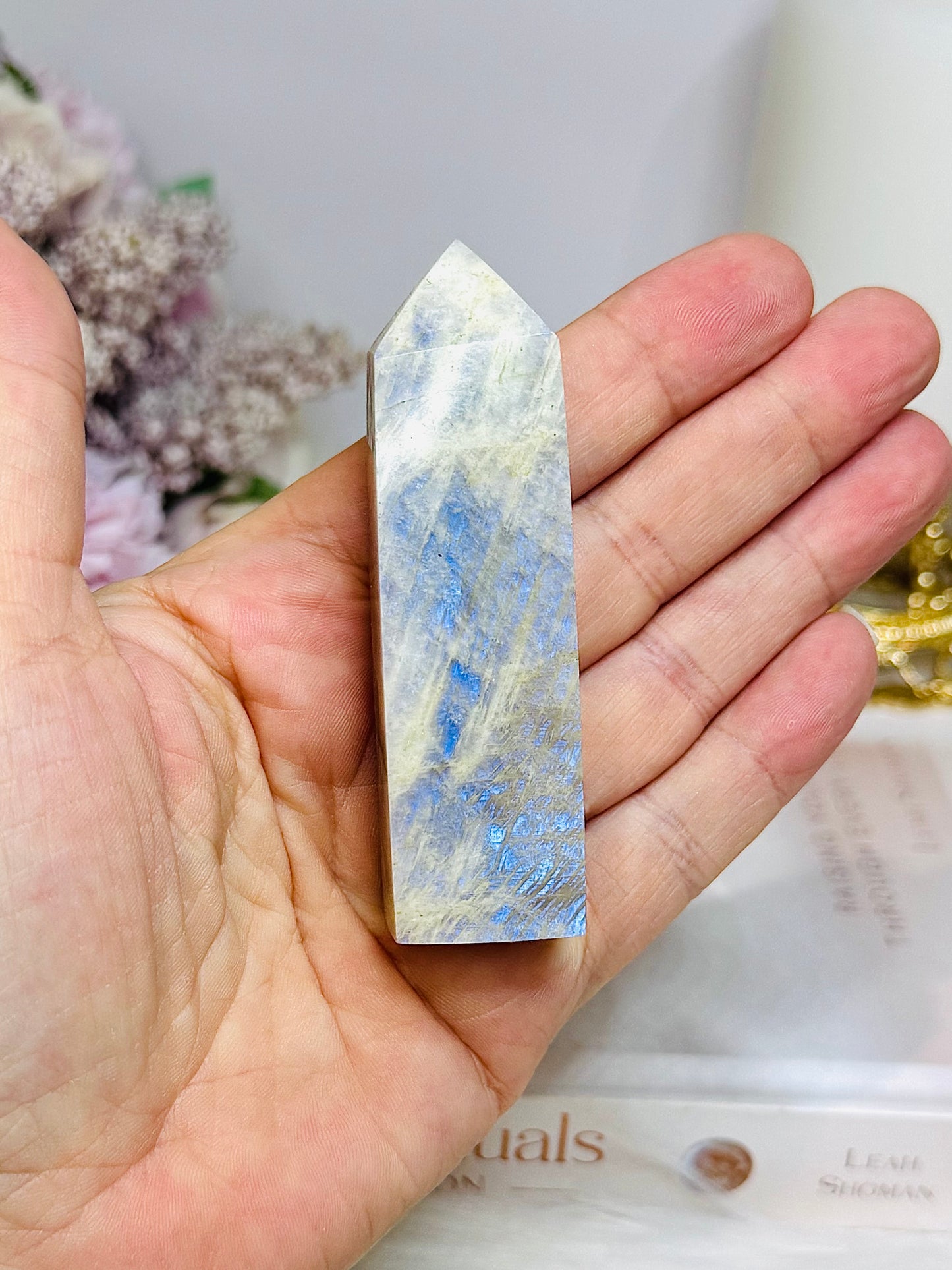 Moonstone Tower Full of Blue Flash 7.5cm