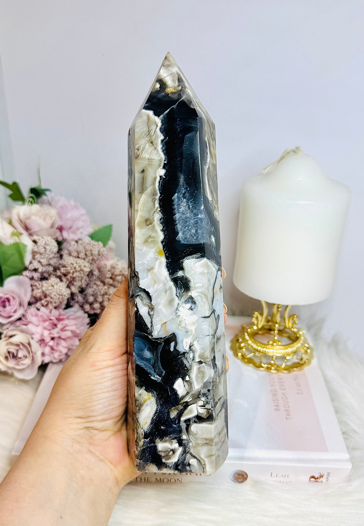 Large Volvano Agate Tower (UV Reactive) 22cm