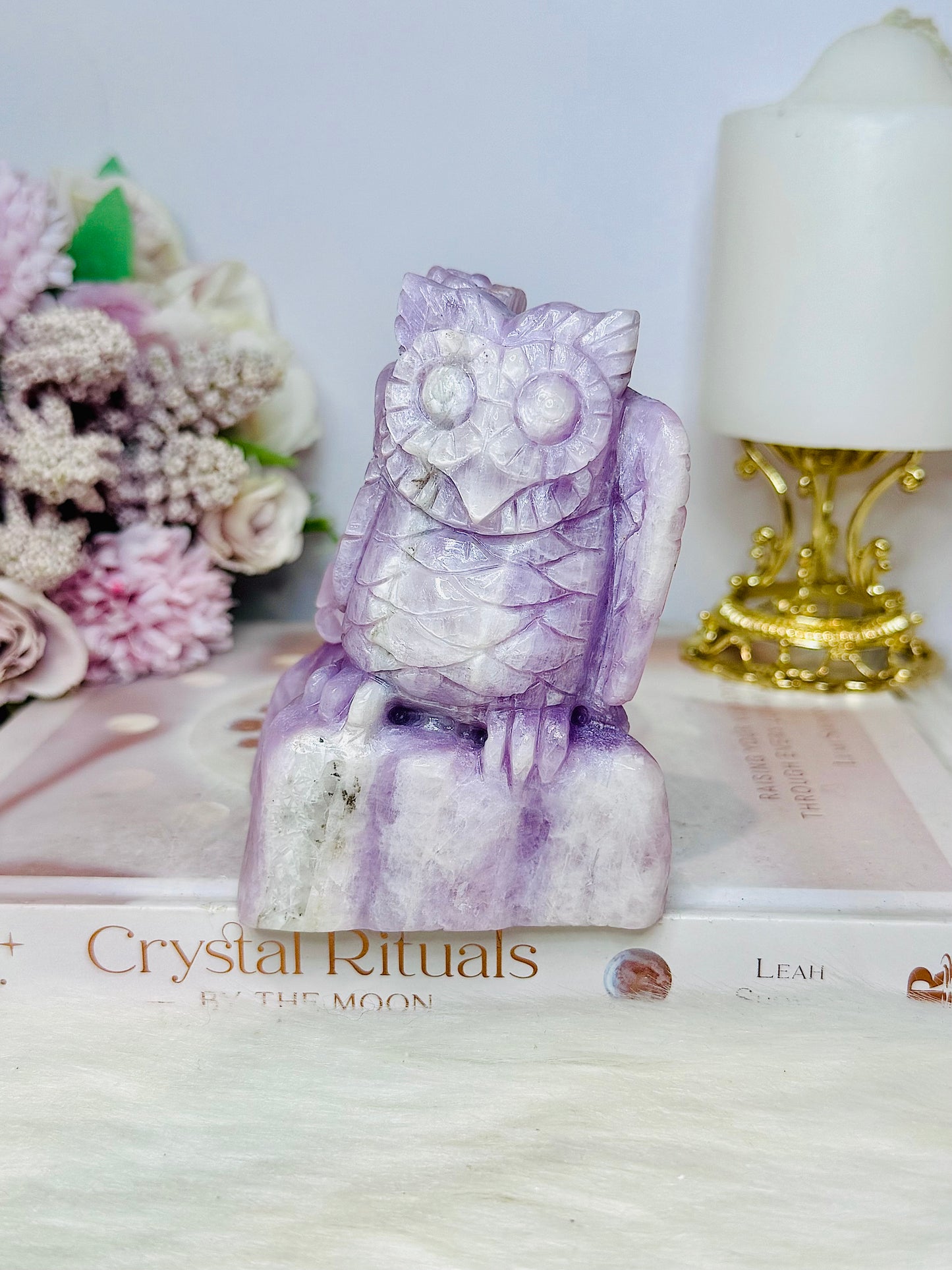 Large Kunzite Carved Owl 698g 11cm