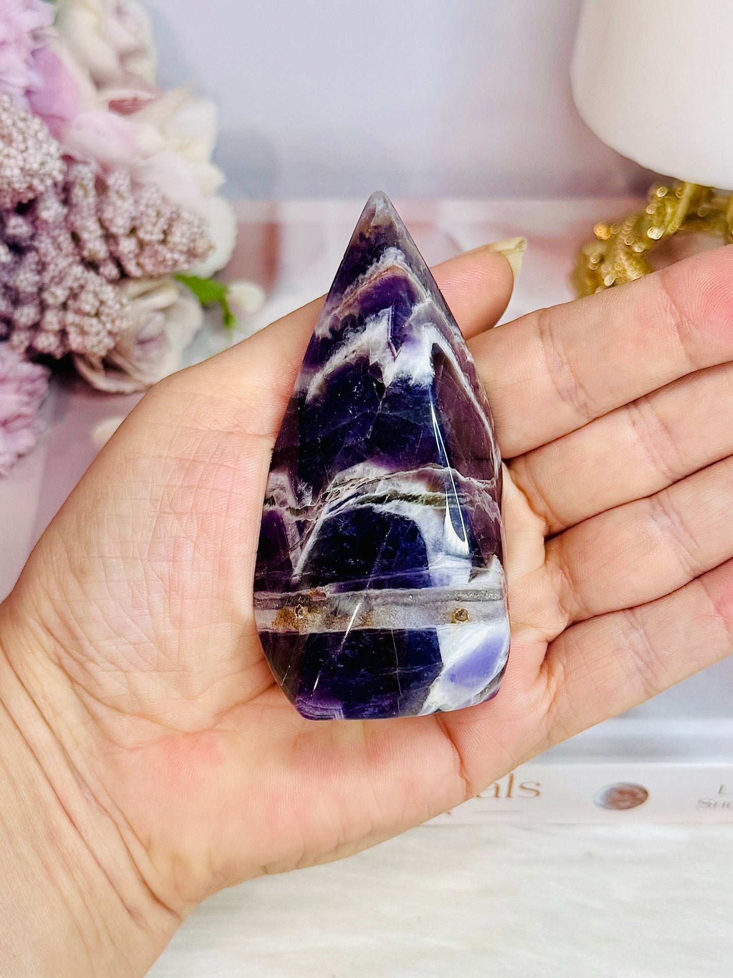 Beautifully Carved Chevron | Dream Amethyst Flame 8.5cm