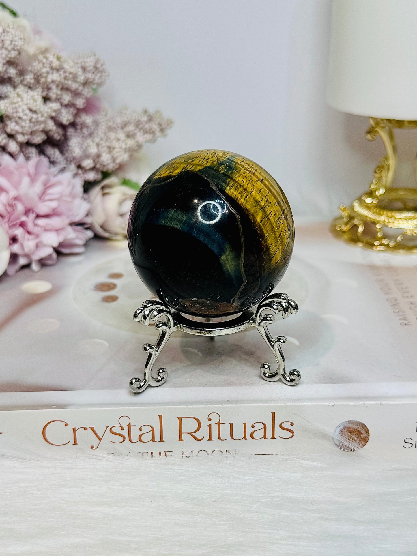 Tigers Eye Sphere with Blue Flash 197g
