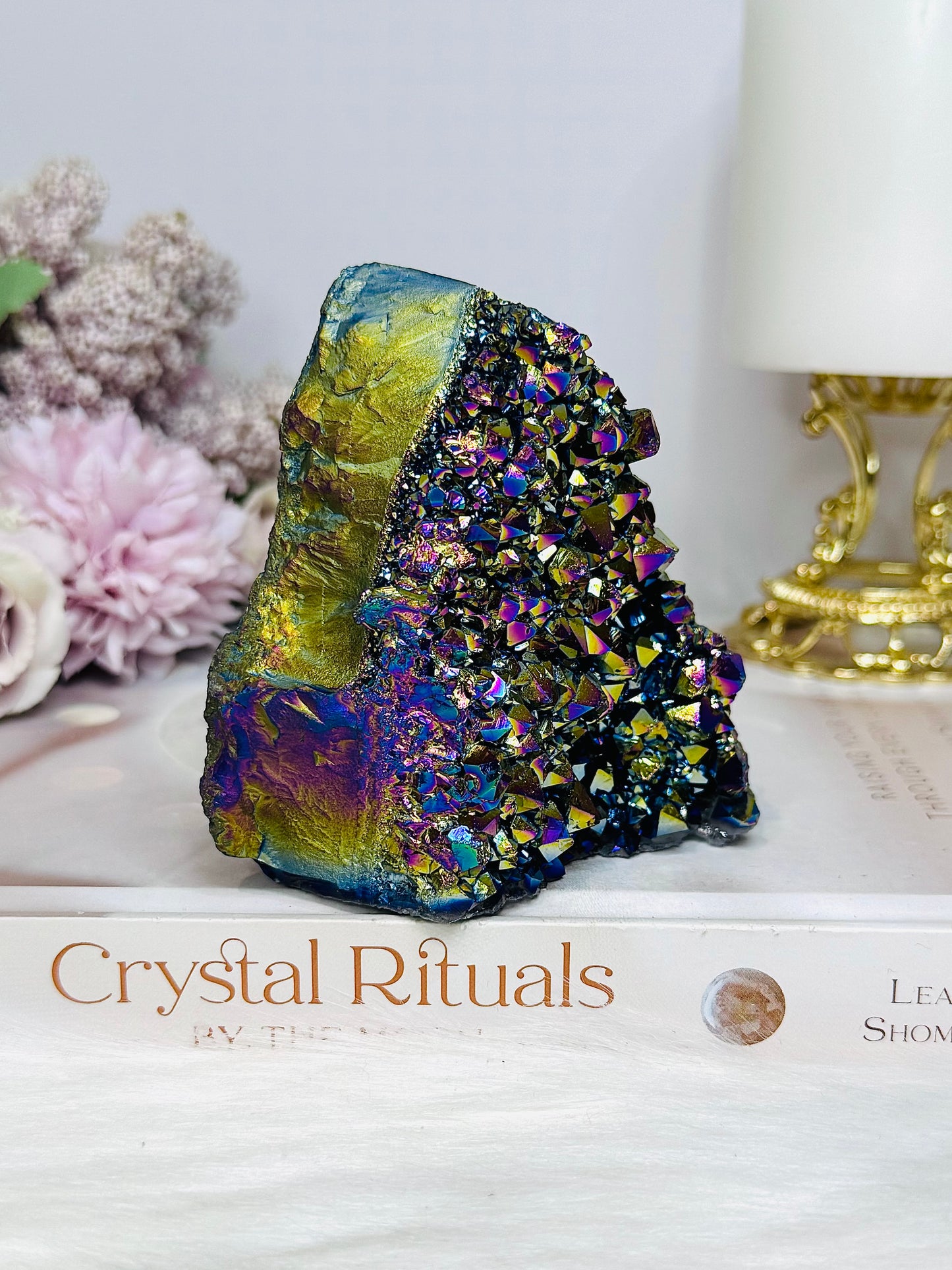 Aura Titanium Quartz Cluster 328g 9cm