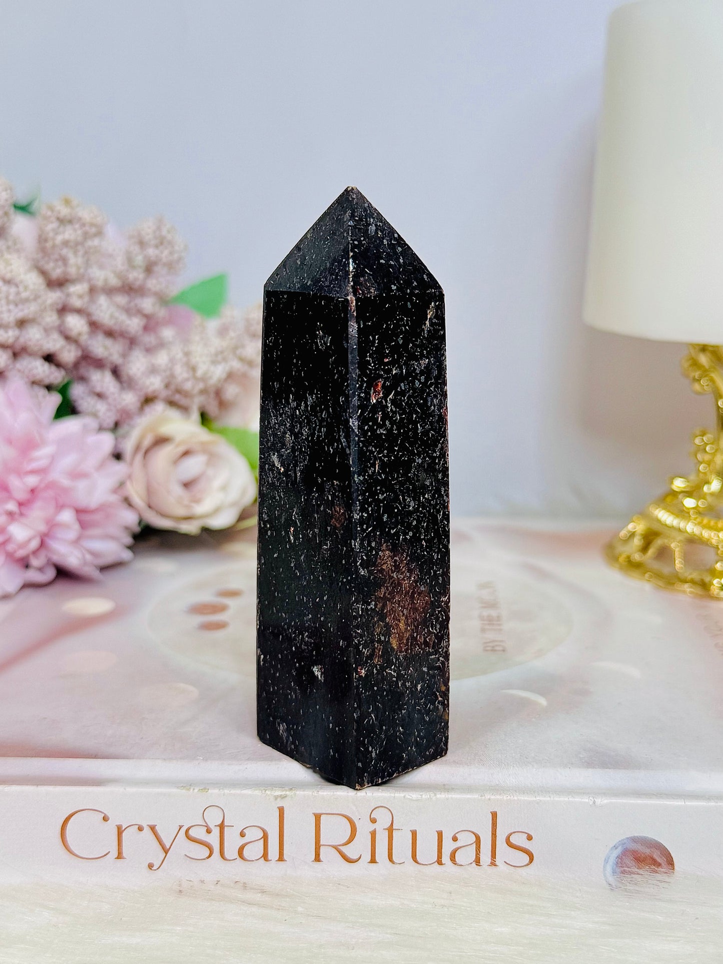 Black Mica Tower 10cm