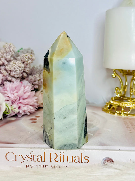 Chunky Sky Blue Quartz Tower 11cm (Imperfect Tip)