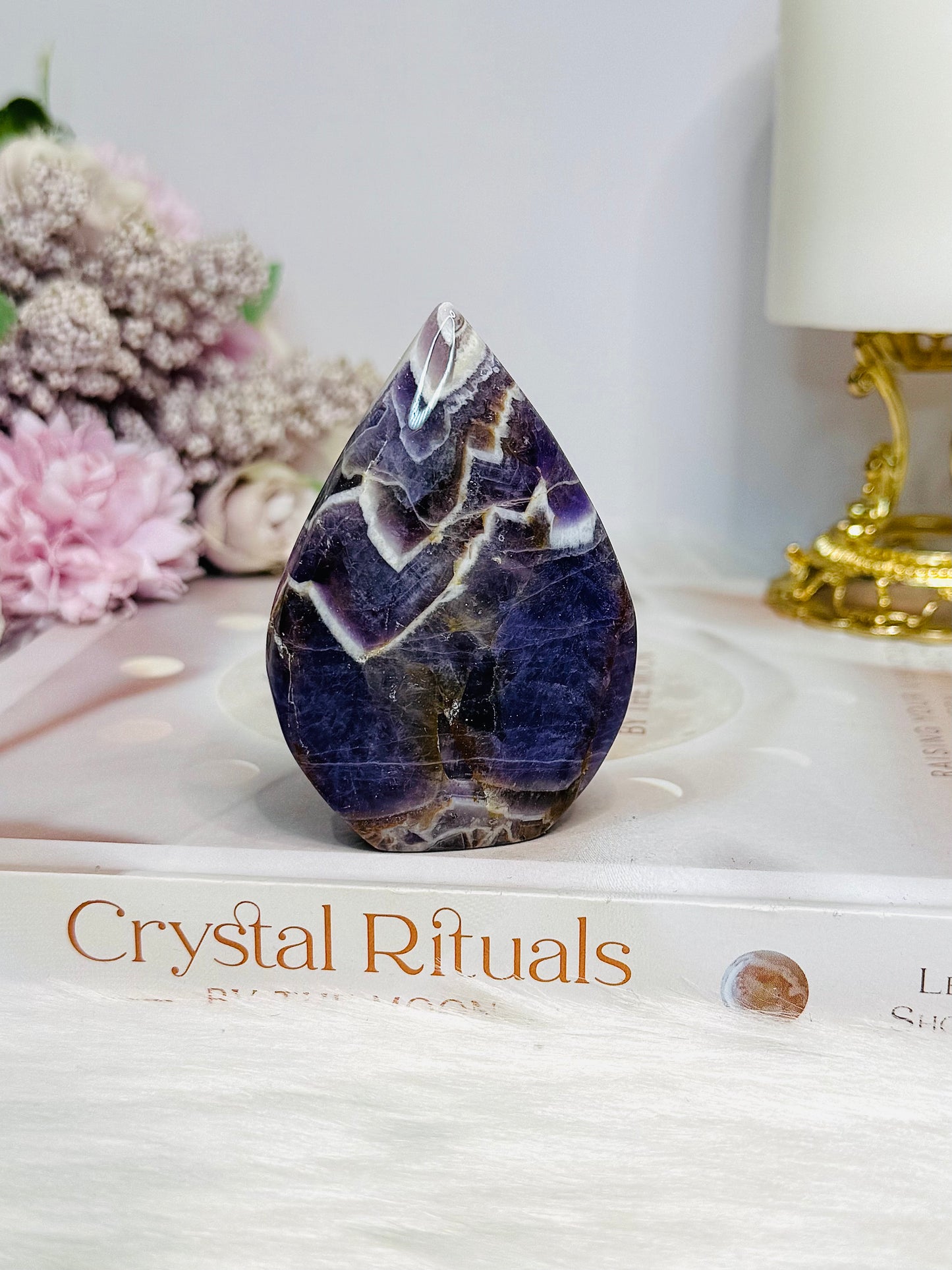 Chevron | Dream Amethyst Flame | Freeform 7.5cm