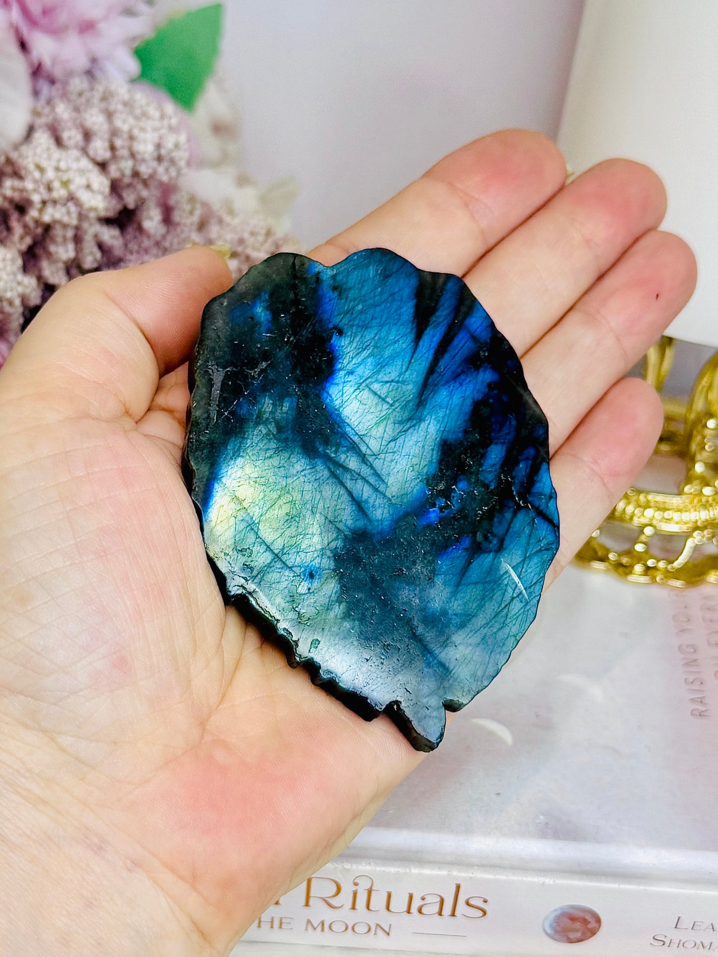 Labradorite Carved Lion Full of Blue Flash On Stand 8cm