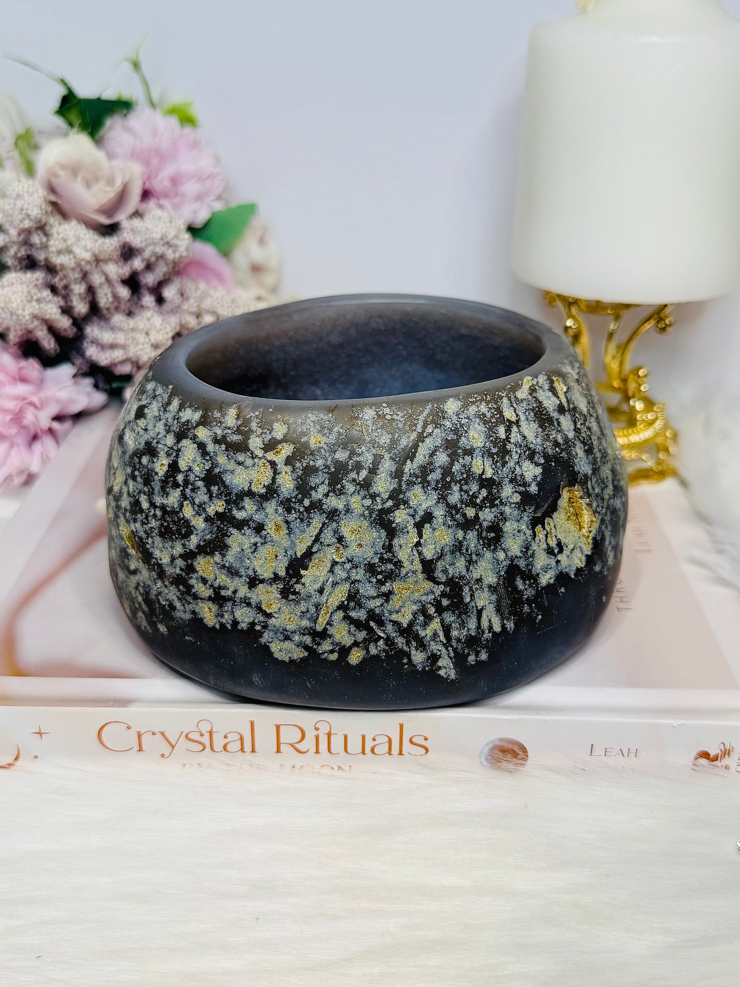 Large Agate Carved Bowl 12.5cm 1.1KG