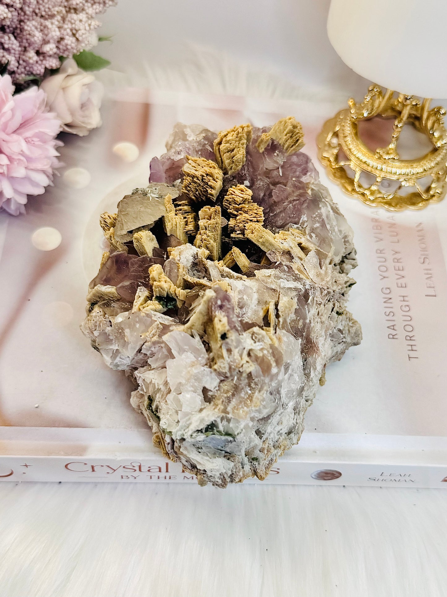 Wow!!! What A Beauty!! Large 608gram Incredible Natural Purple Fluorite Specimen On Gold Stand