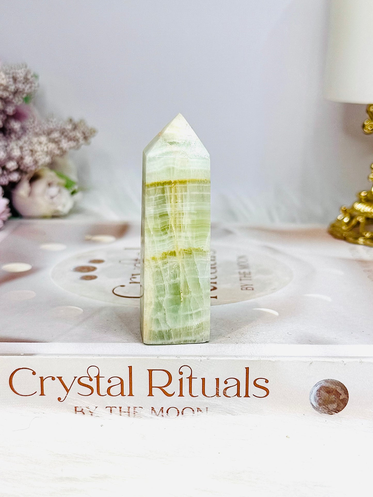 Pistachio Calcite Tower 7cm