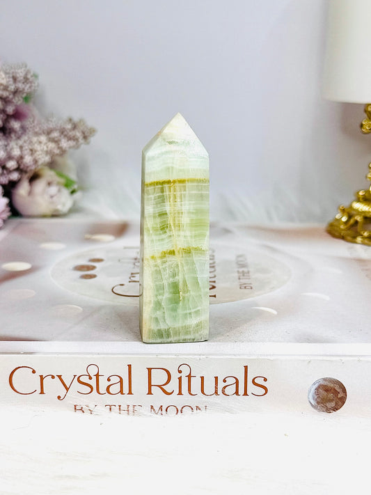 Pistachio Calcite Tower 7cm