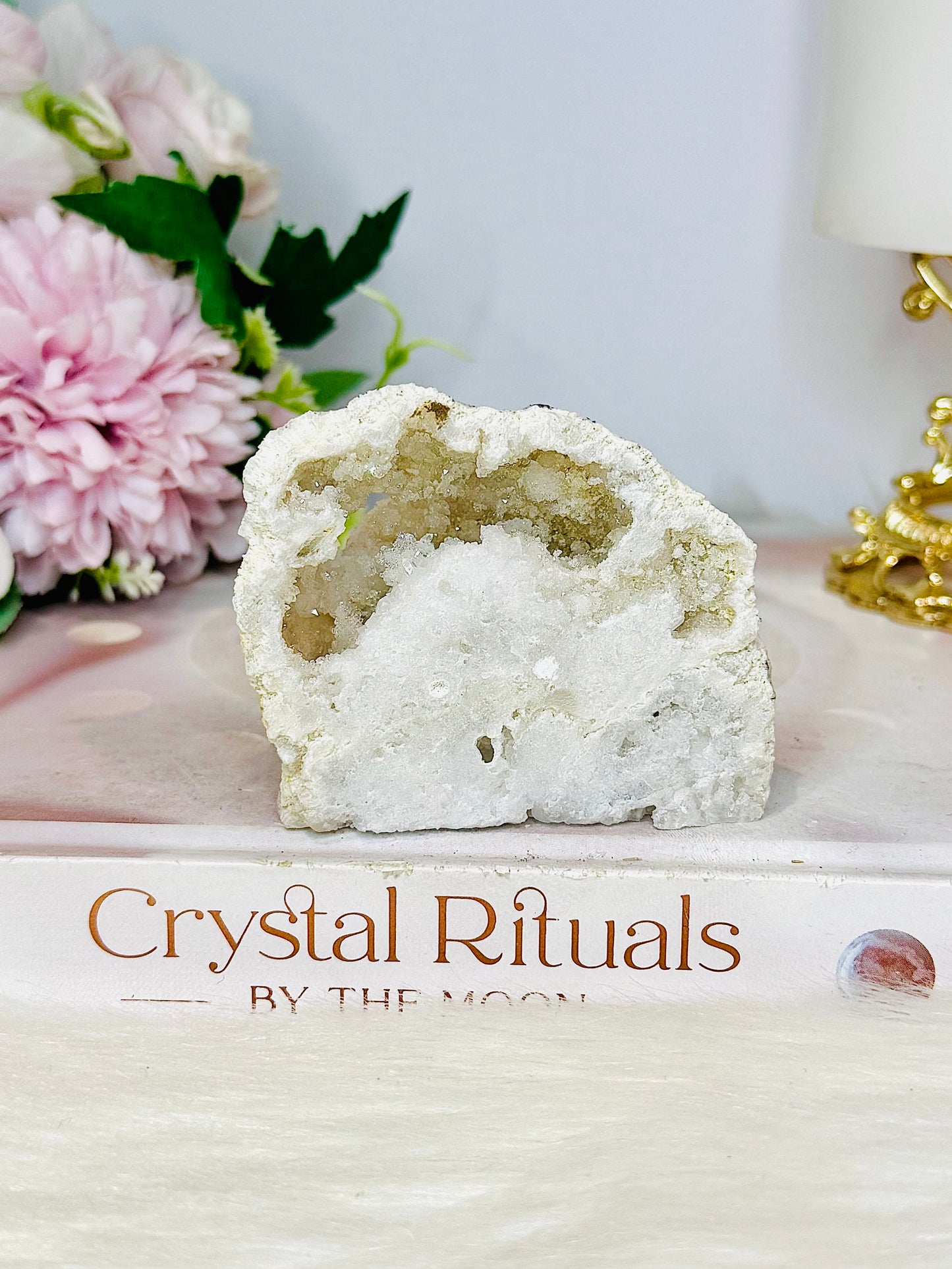 Natural Quartz Freeform 6.5cm