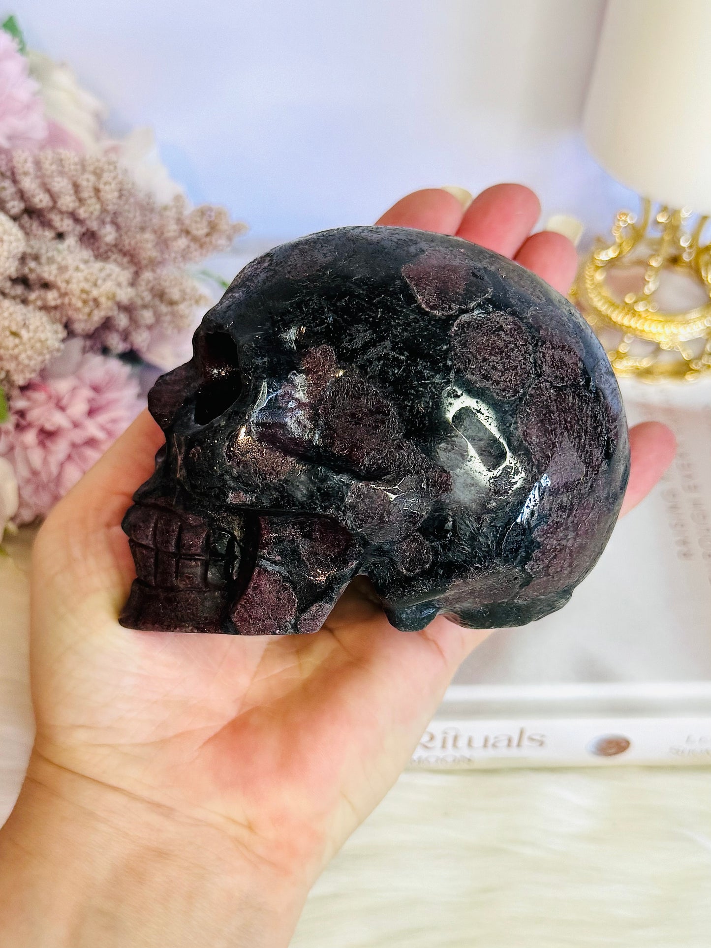 Amazing Large 1.01KG 11cm Garnet with Astrophyllite Carved & Polished Skull