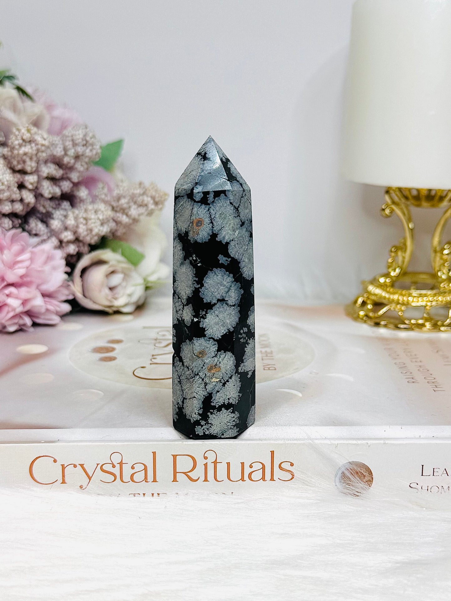 Snowflake Obsidian Tower 8.5cm