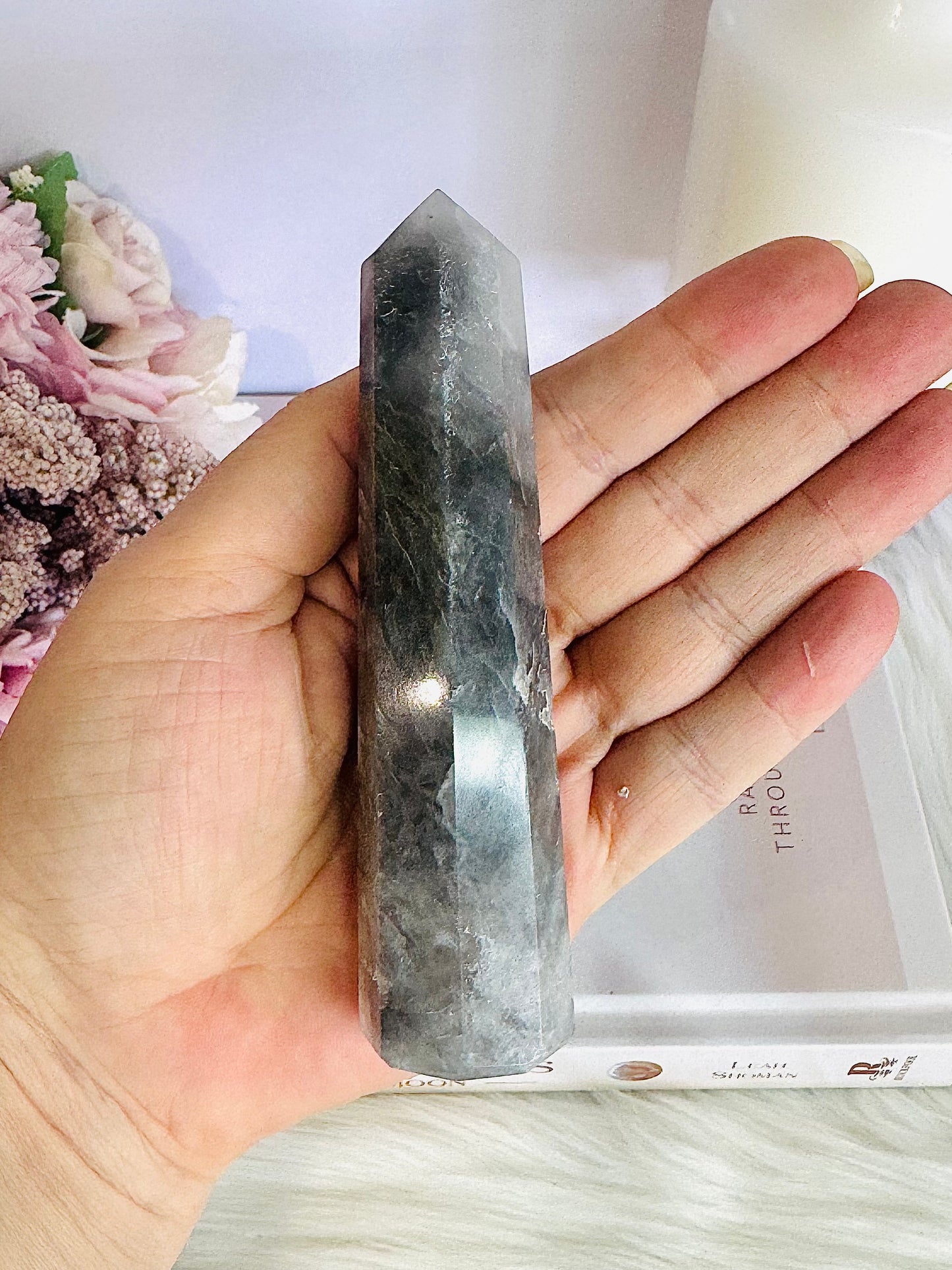 Tall 12cm Cloud | Grey Quartz Tower