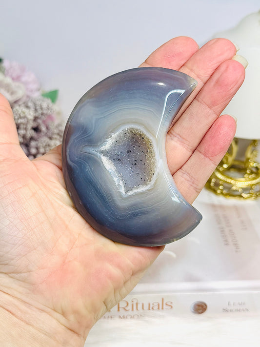 Druzy Agate Carved Moon 8.5cm