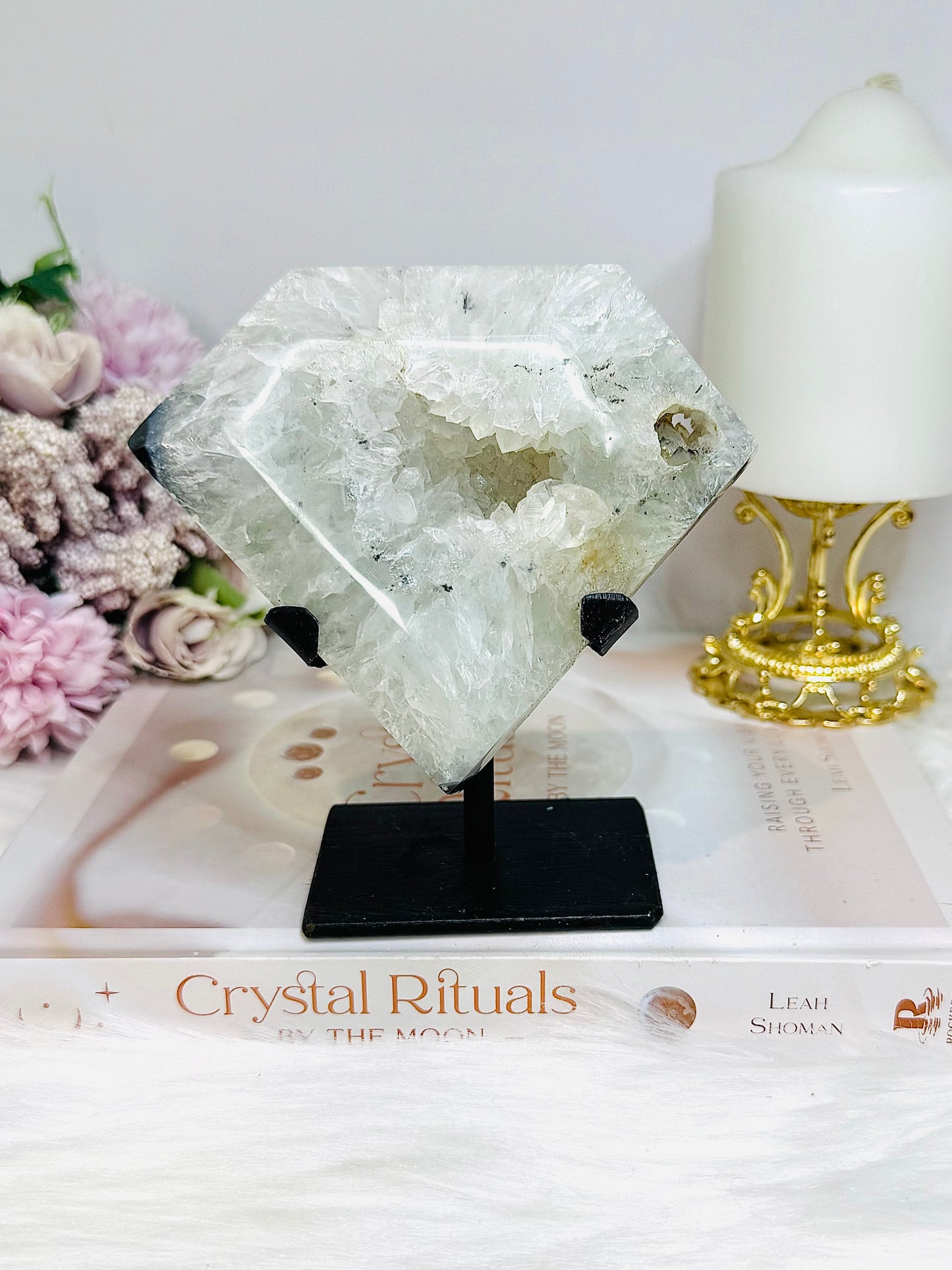 Druzy Agate Pentagon Freeform On Stand 12cm 598g