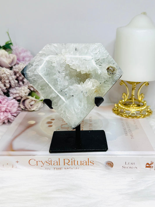 Druzy Agate Pentagon Freeform On Stand 12cm 598g