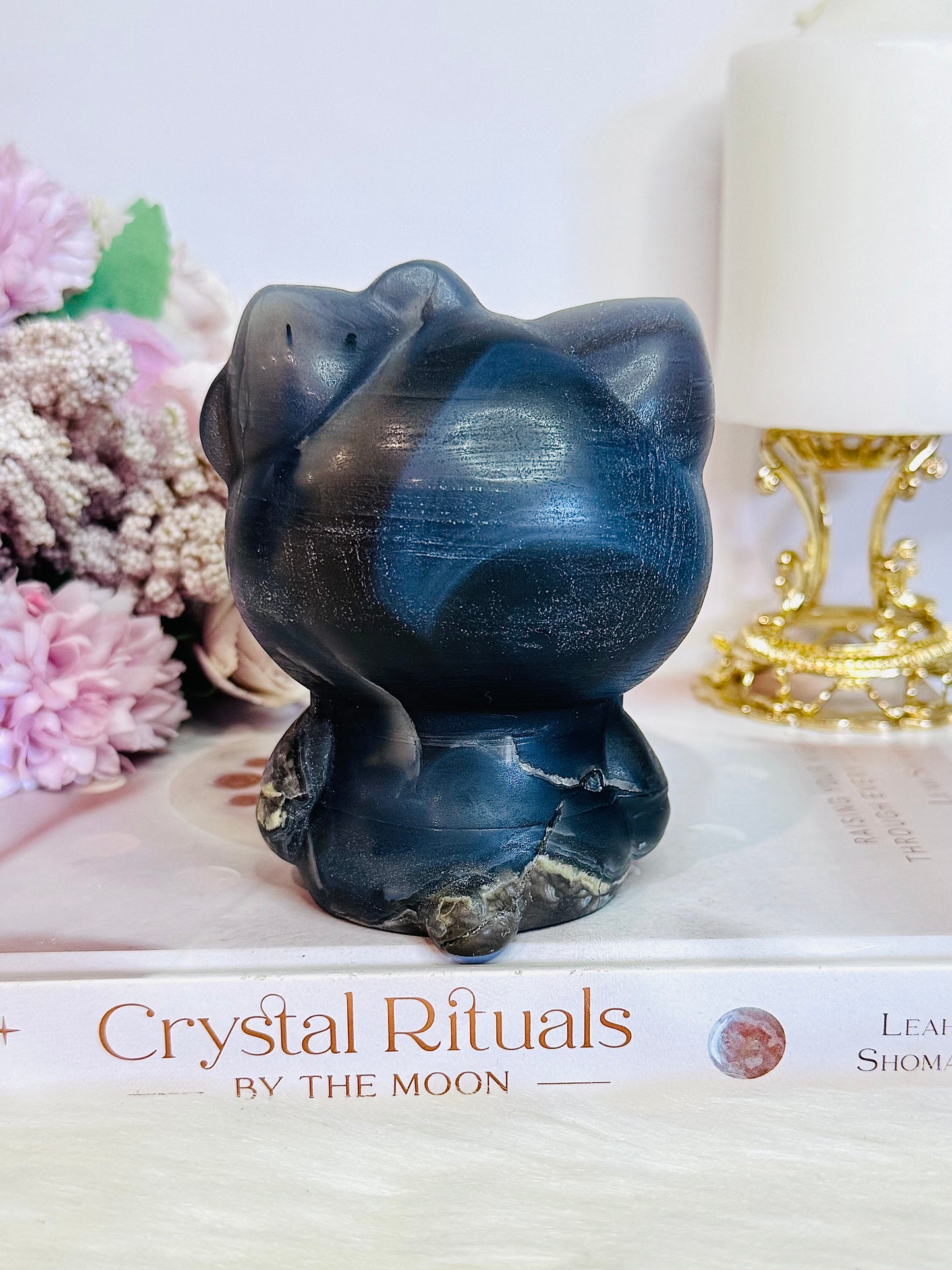 Large Volcanic Agate Carved Hello Kitty 646grams UV Reactive