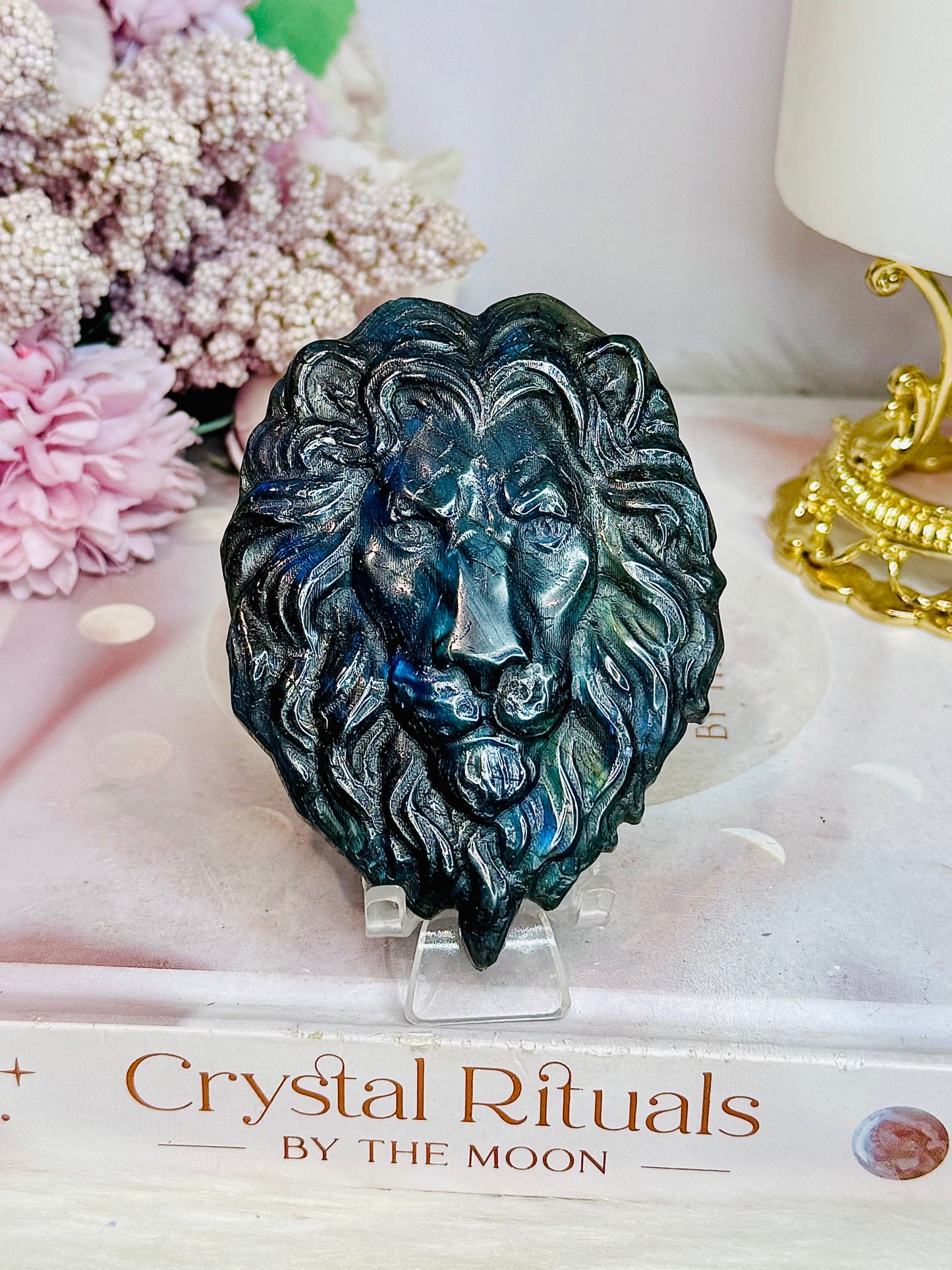 Labradorite Carved Lion Full of Blue Flash On Stand 8cm